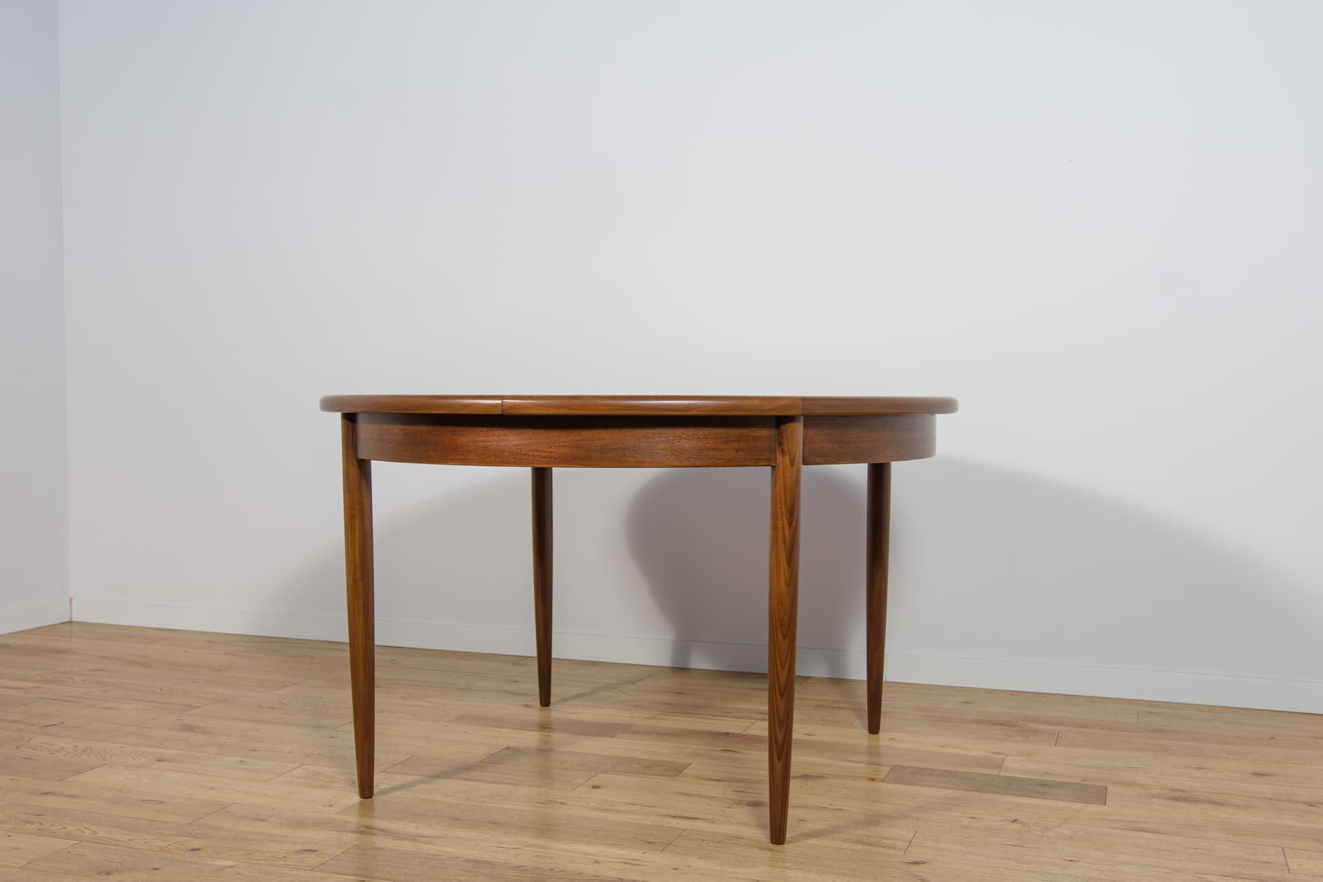 Stół okrągły rozkładany, teak brązowy, G-Plan, Wielka Brytania, lata 60. - 292654