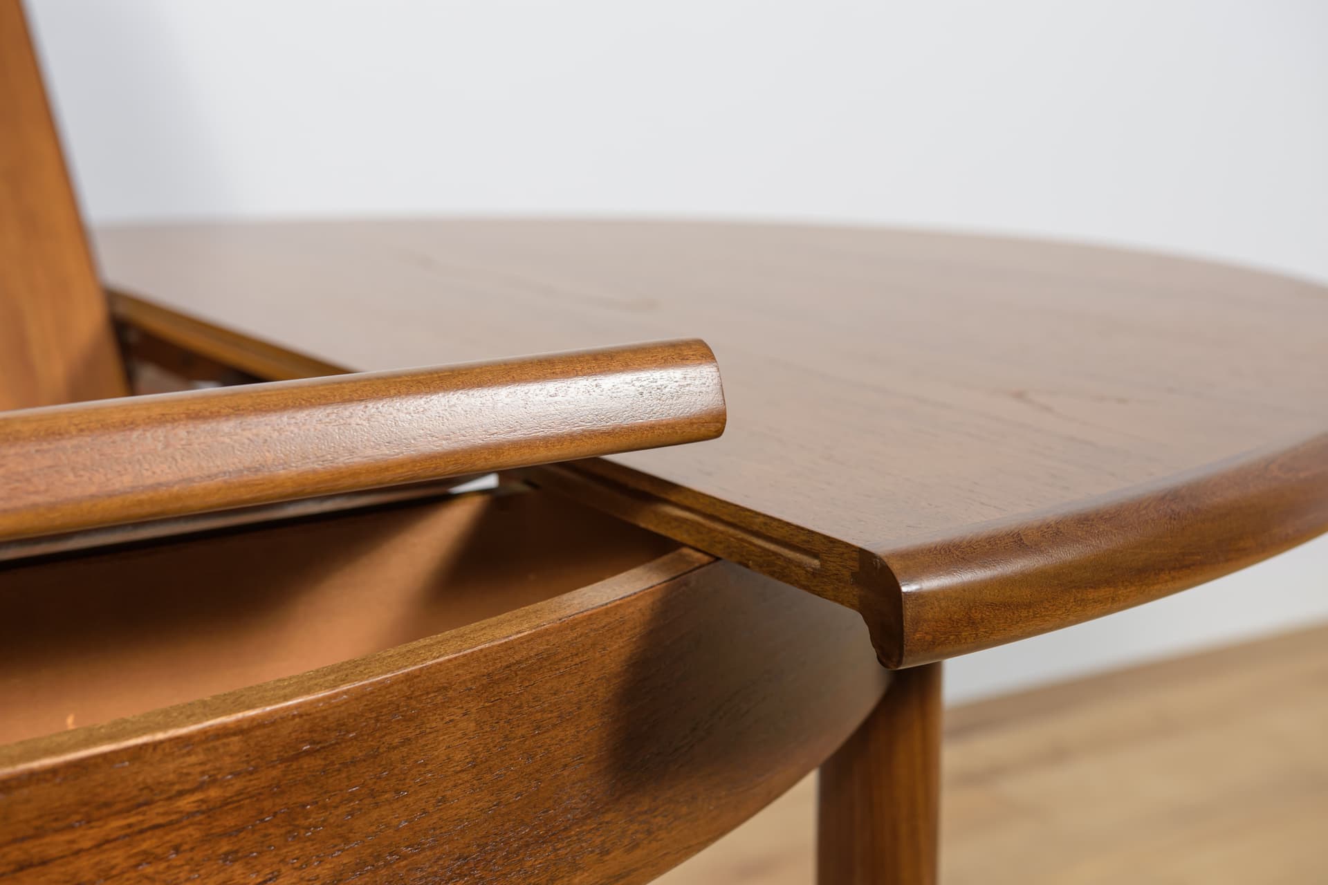 Stół okrągły rozkładany, teak brązowy, G-Plan, Wielka Brytania, lata 60. - 292665