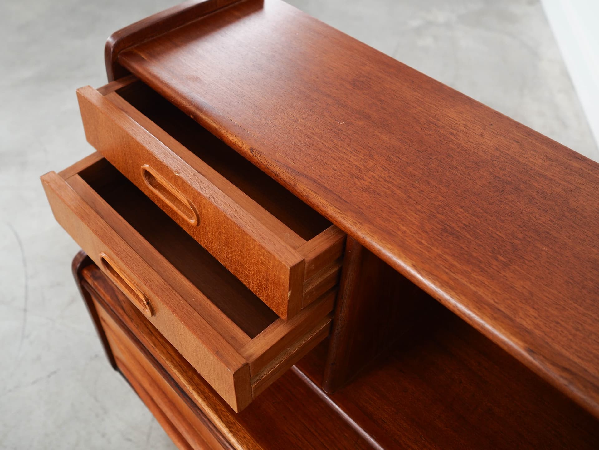 Children's secretary desk, brown, teak, Denmark, 1970s. - 292689