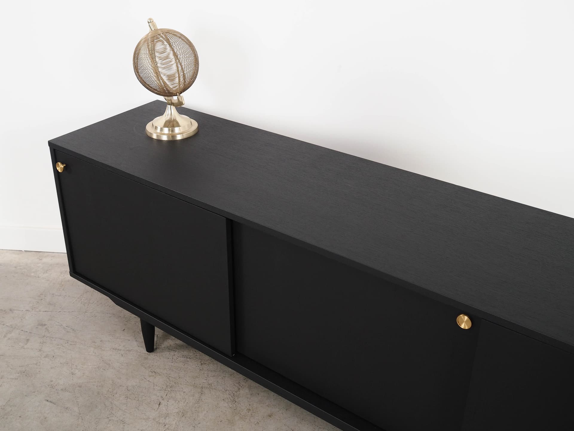 Sideboard, dąb czarny, lata 60. - 292703