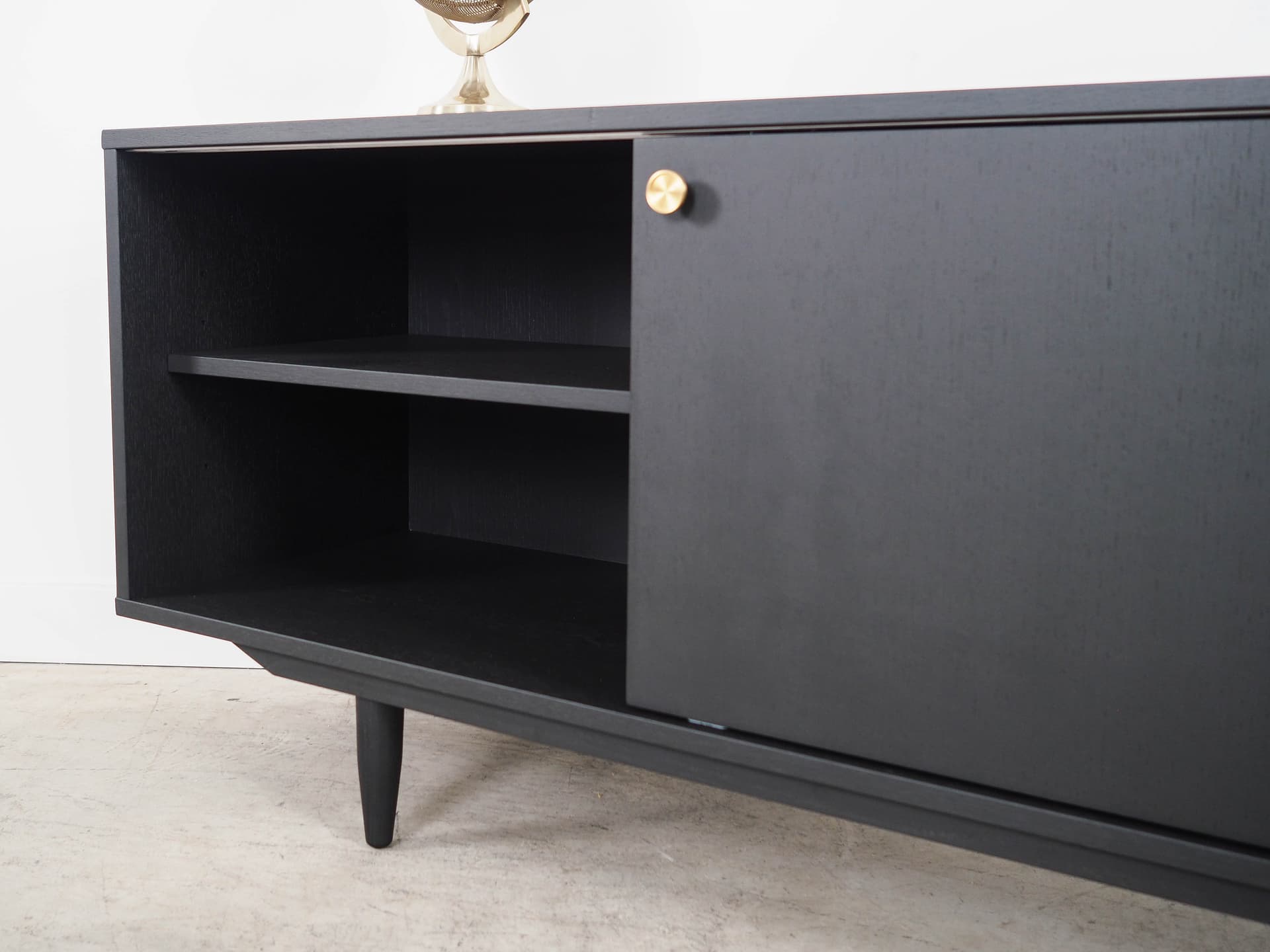 Sideboard, dąb czarny, lata 60. - 292704