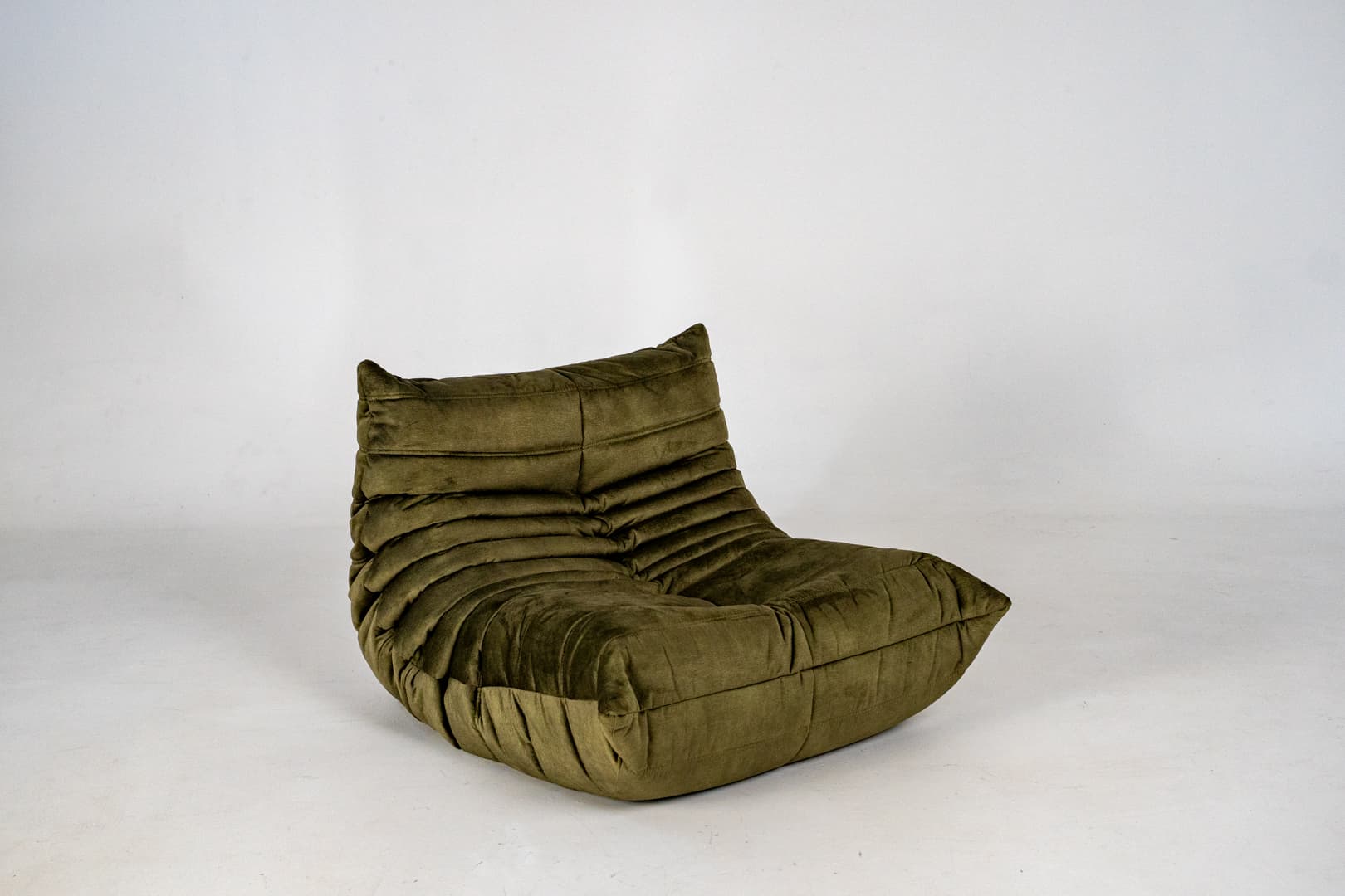 Fotel wypoczynkowy Togo, wave velvet olive - 292932