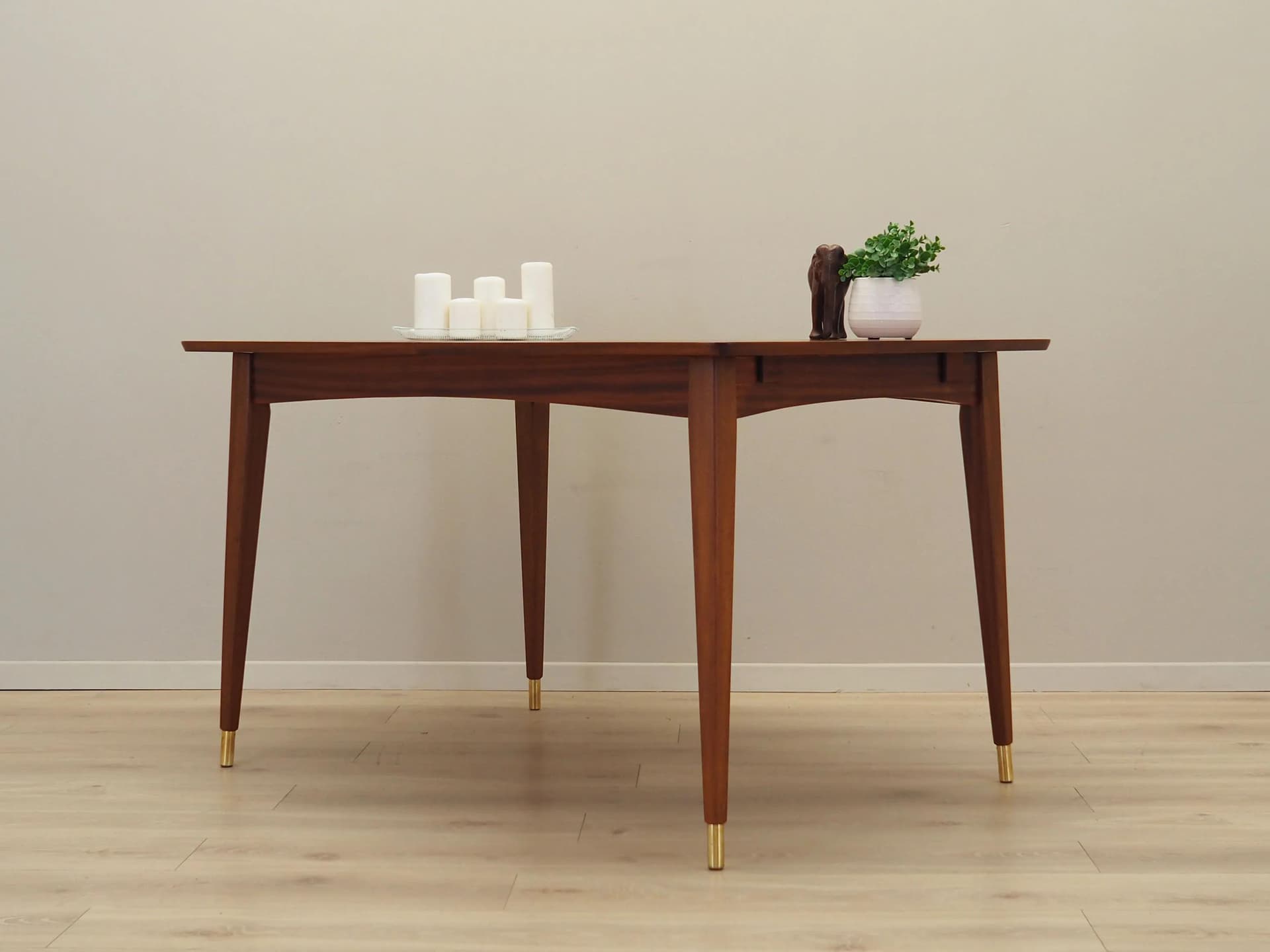 Stół mahoniowy, ciemny brąz, Dania, lata 70. - 21664