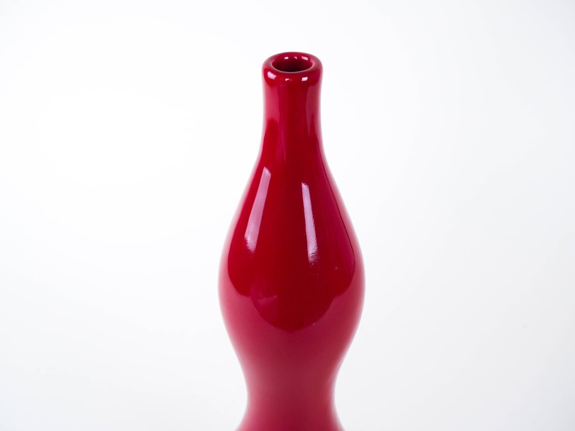 Vase, red, ceramics, Denmark, 1970s. - 293458