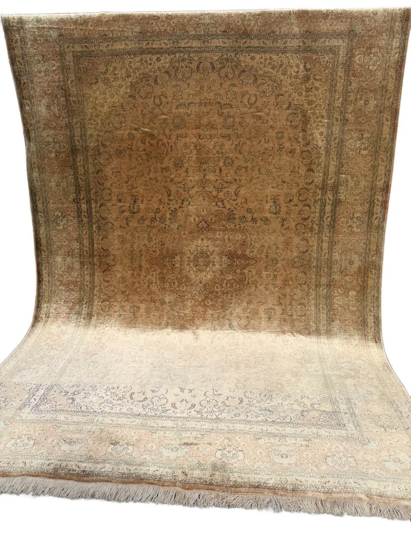 Dywan Ghoum/Qom, jedwab beżowo-złoty, Iran, 350x250 cm