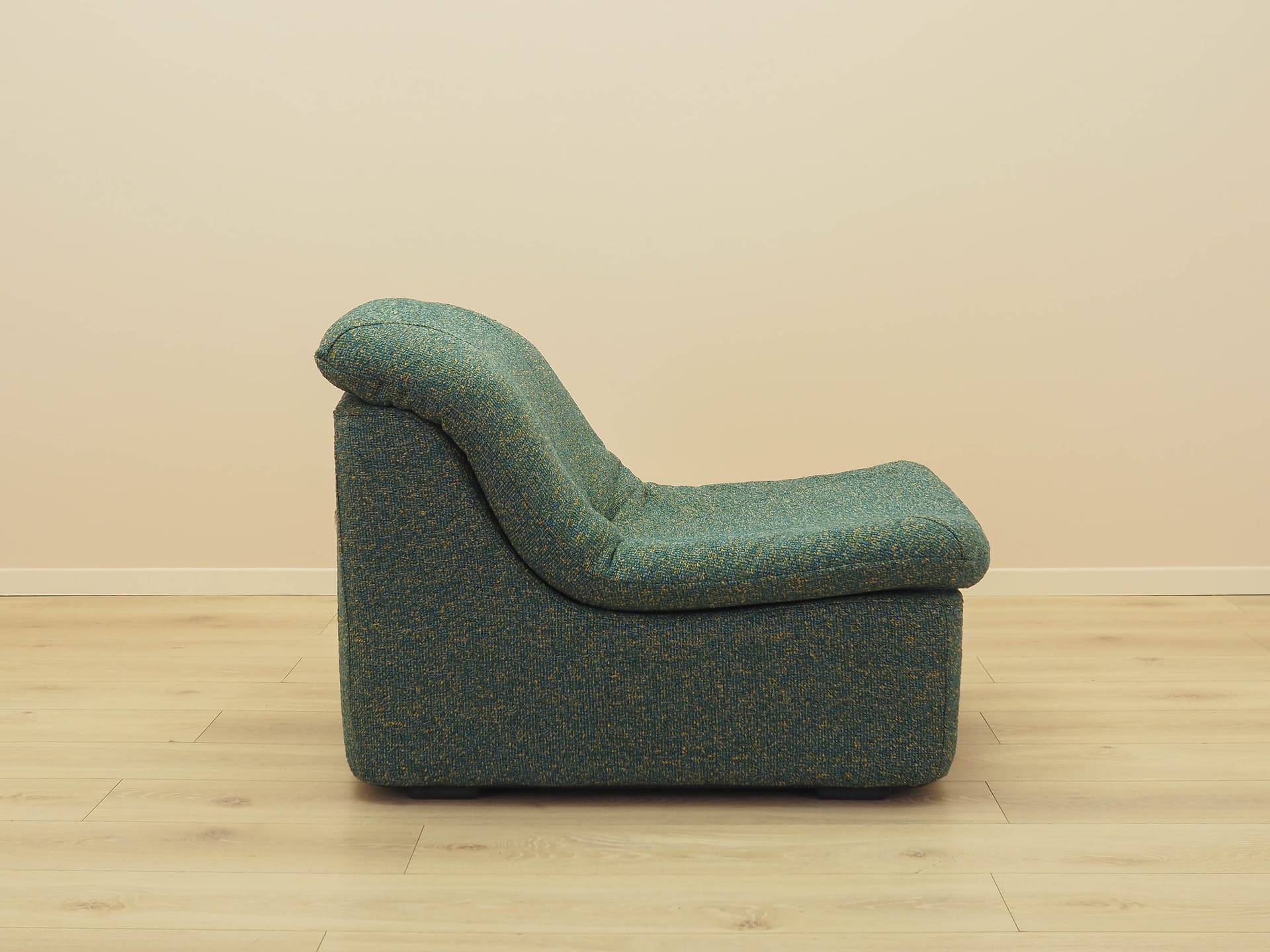 Lounge chair, green melange, fabric, plastic, Italy, 1970s. - 293936