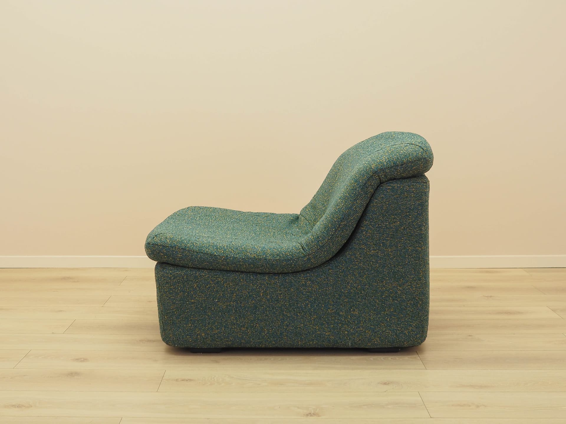 Lounge chair, green melange, fabric, plastic, Italy, 1970s. - 293932
