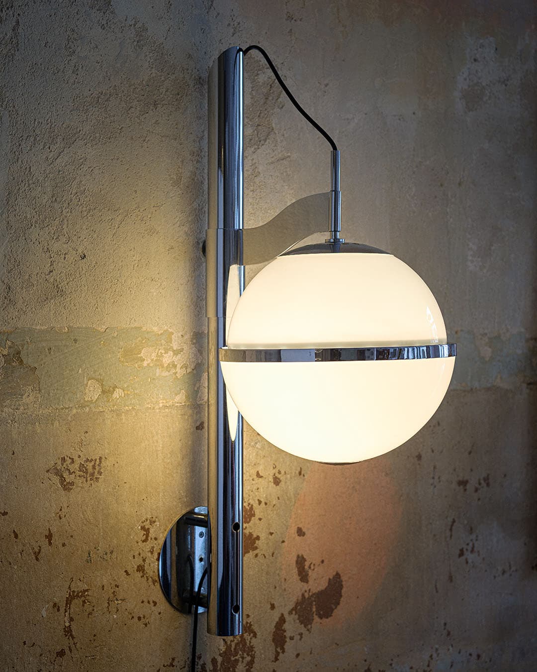 Wall Lamp Pusicona, white opaline glass, silver chrome, by F. Milletti, Artemide, Italy, 1960s. - 294015