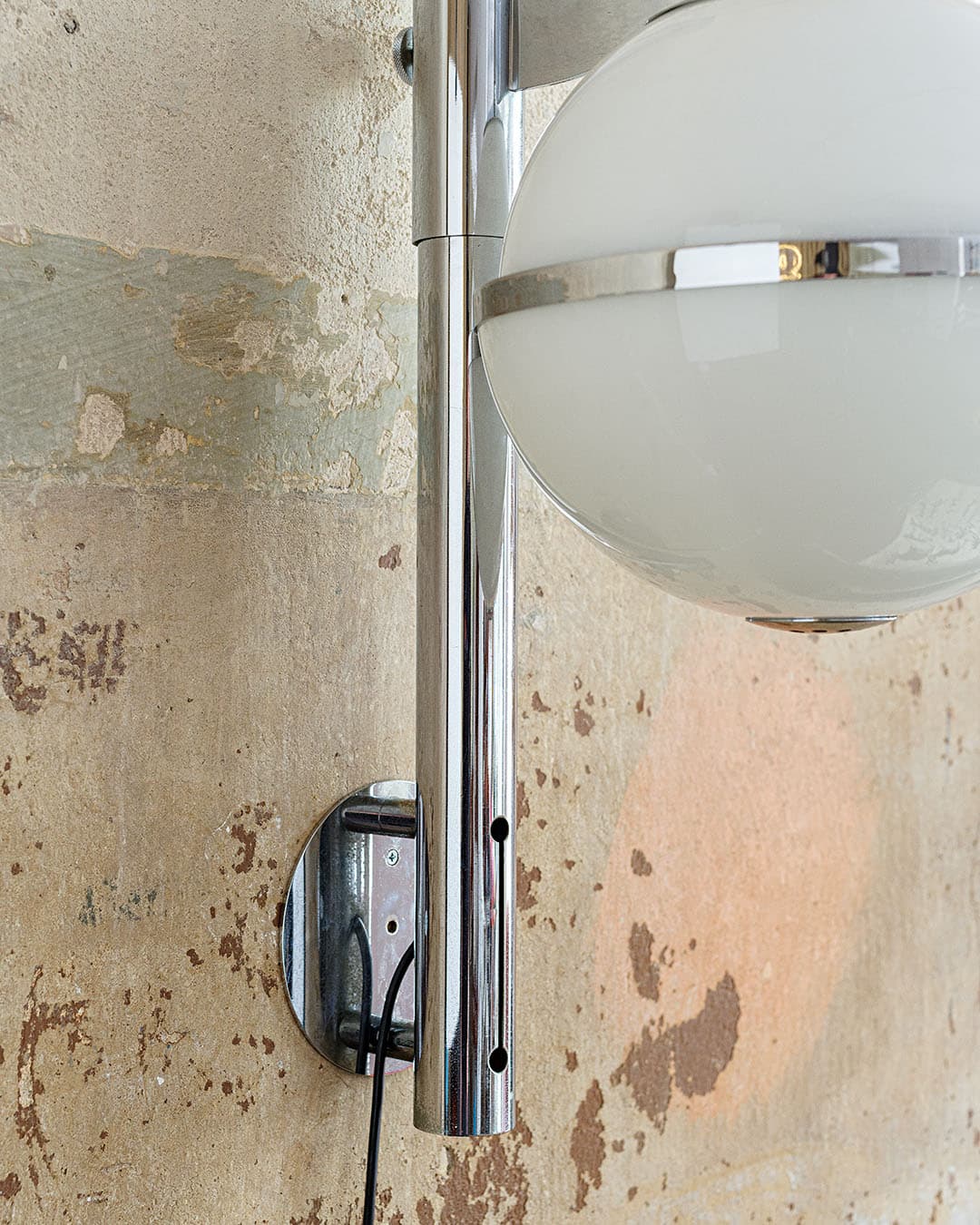 Wall Lamp Pusicona, white opaline glass, silver chrome, by F. Milletti, Artemide, Italy, 1960s. - 294014