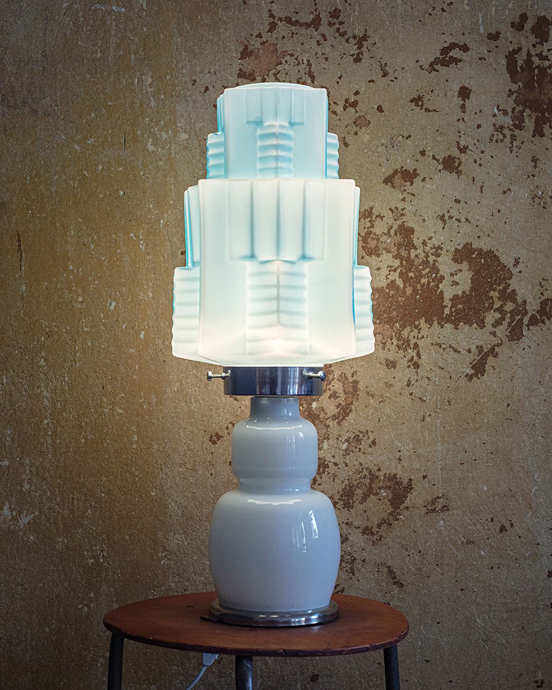 Table lamp, Art Deco, white and blue glass, silver metal, Italy, 1960s. - 294027