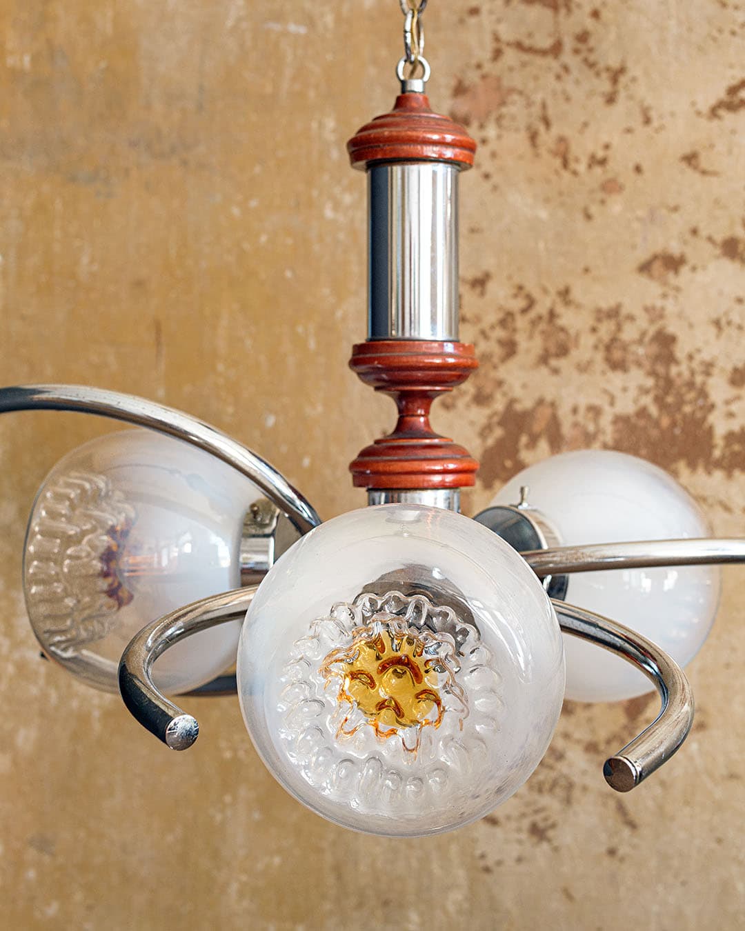 Lampa sufitowa Space Age, szkło transparentne bursztynowe, chrom, drewno brązowe, Włochy, lata 80. - 294040