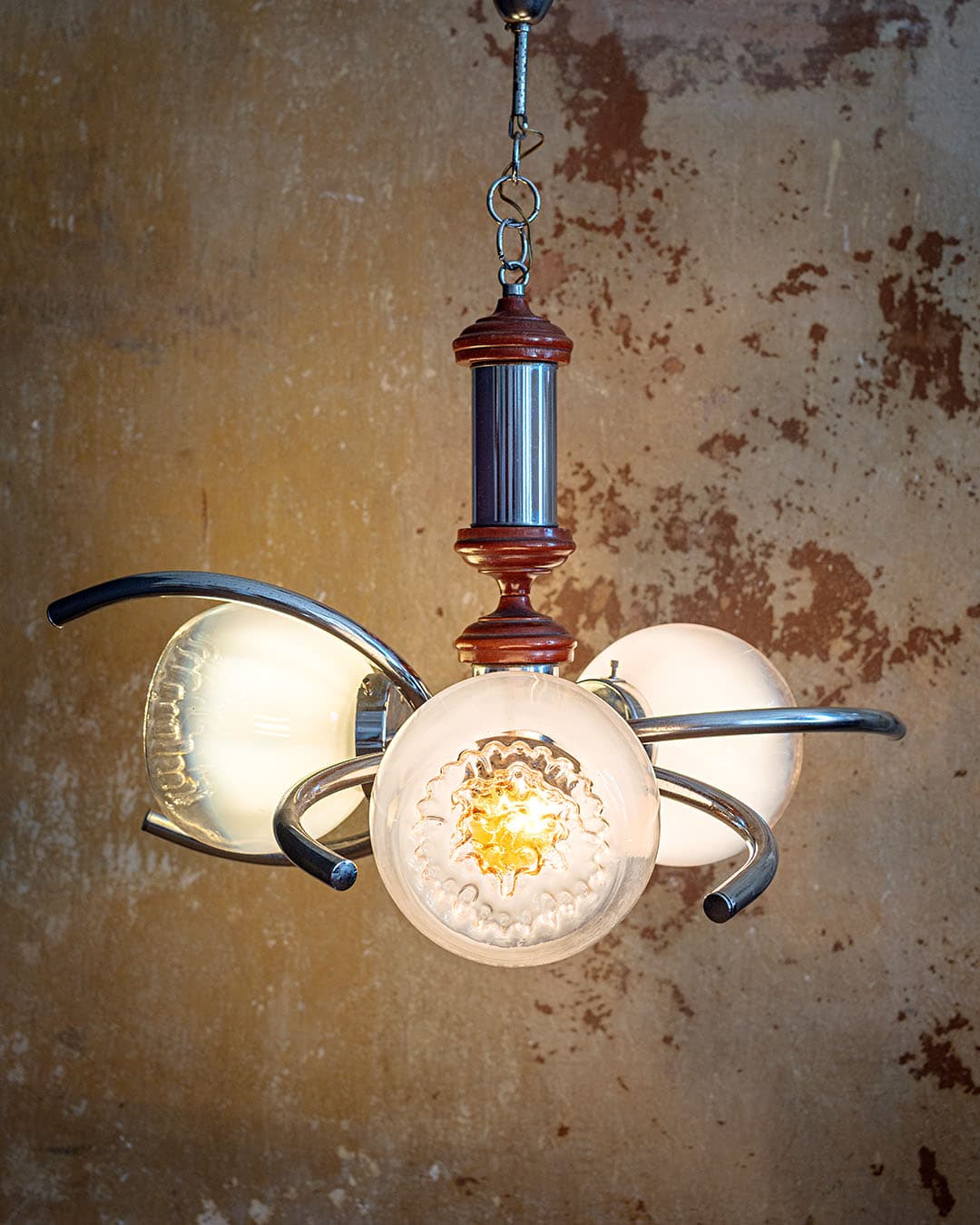 Lampa sufitowa Space Age, szkło transparentne bursztynowe, chrom, drewno brązowe, Włochy, lata 80. - 294041