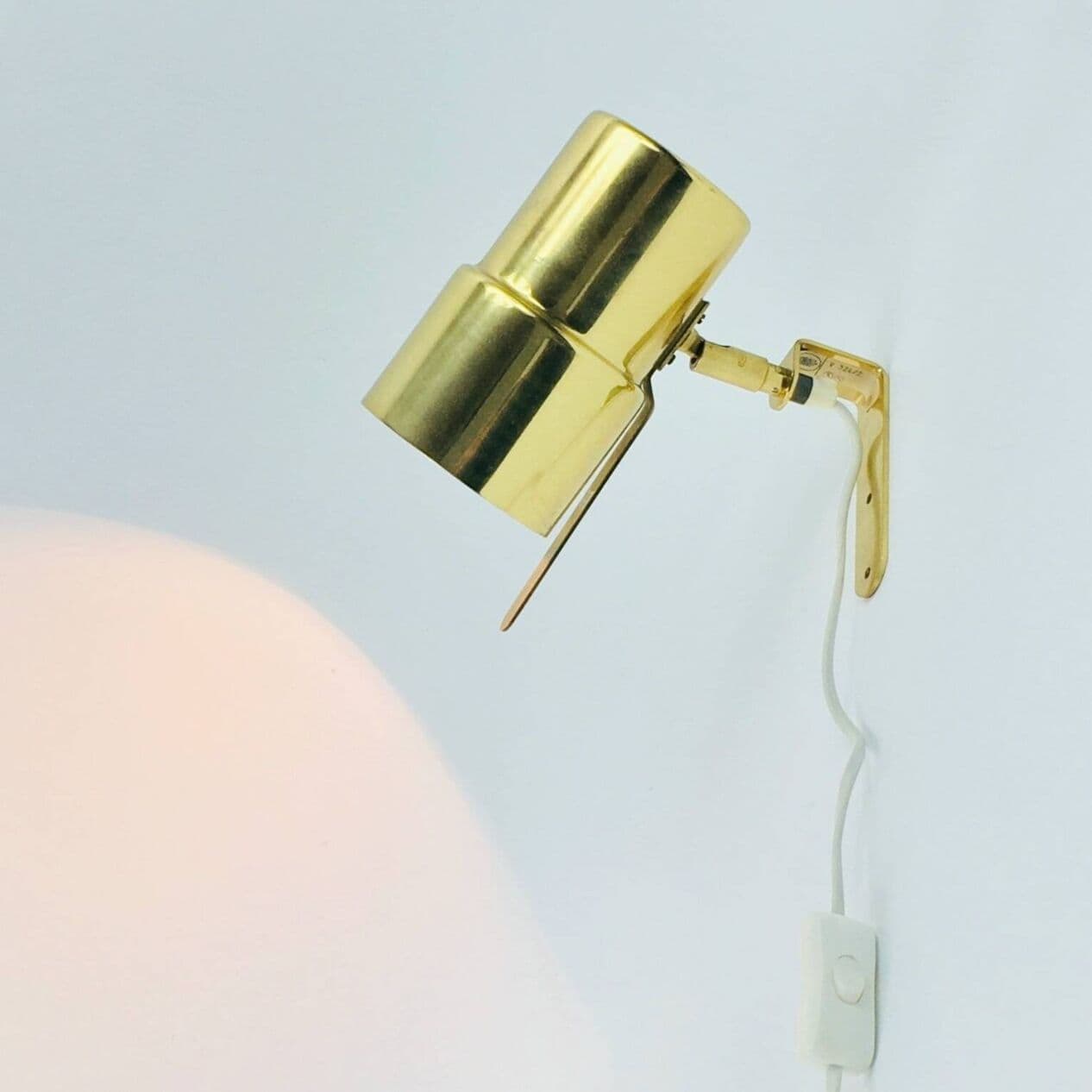 Para kinkietów model V 324, mosiądz, proj. H.-A. Jakobsson, Szwecja, lata 60. - 294506