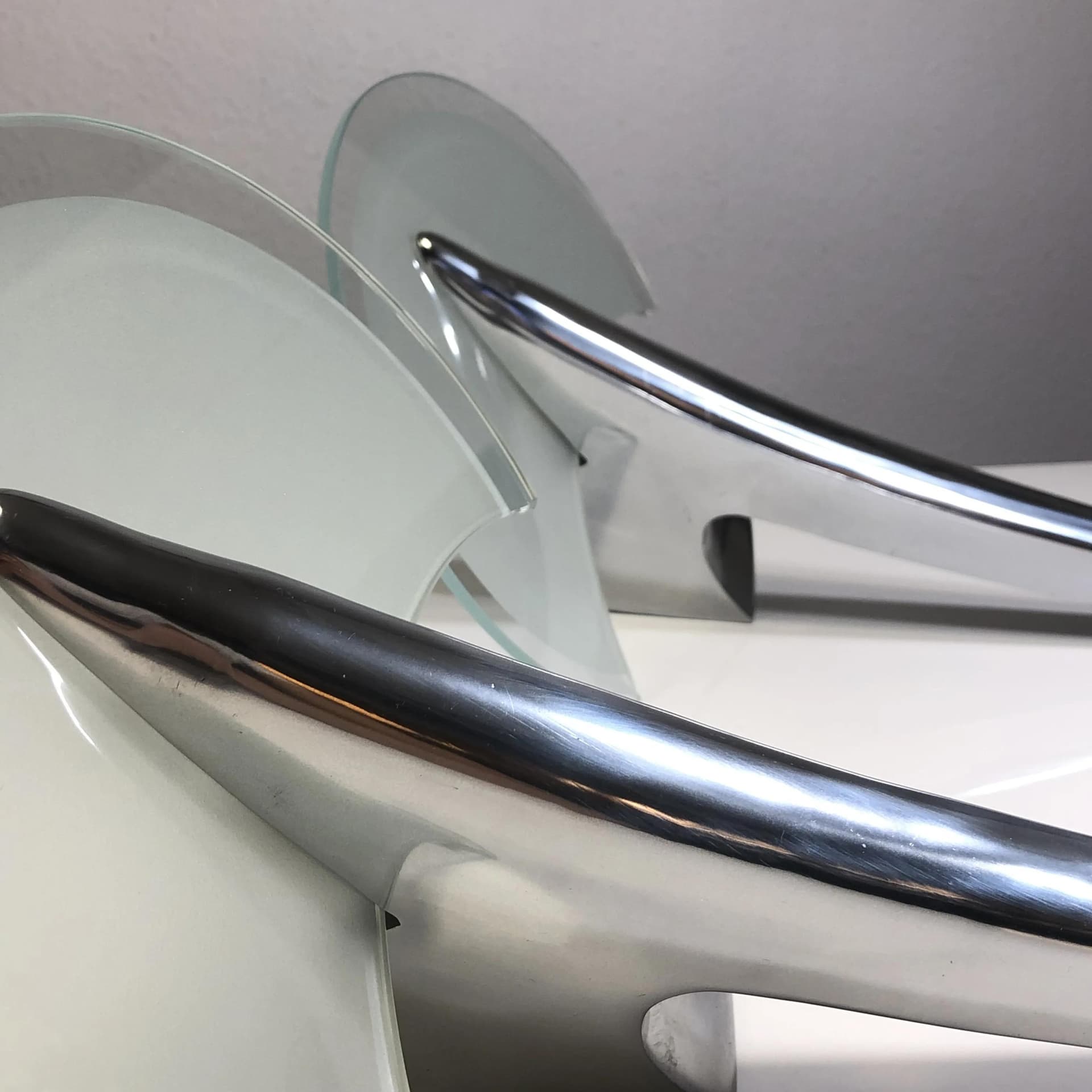 Para kinkietów postmodernistycznych, aluminium polerowane srebrny, Niemcy, lata 80. - 21811