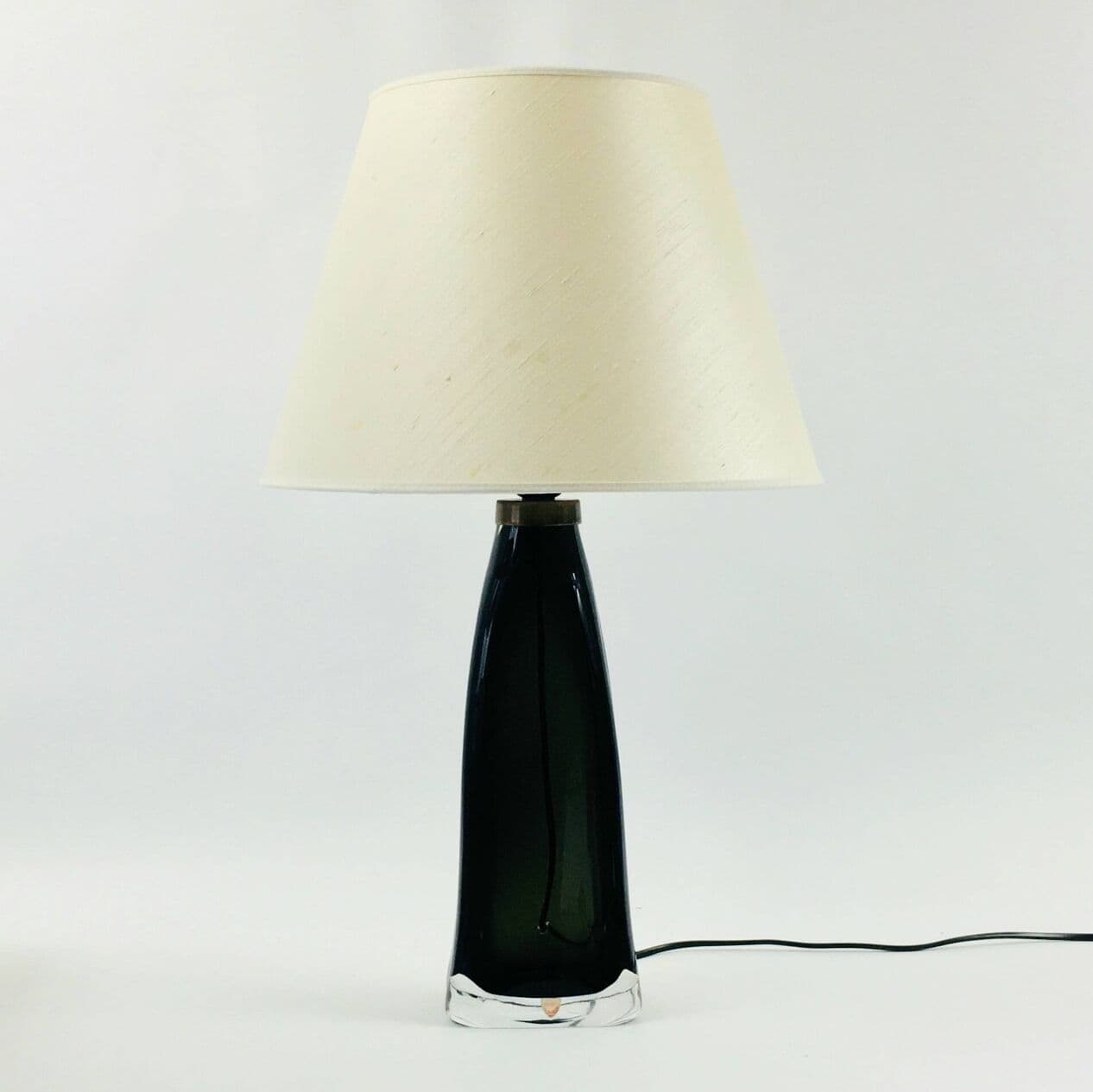 Para lamp stołowych model RD 1323, szkło, mosiądz, proj. C. Fagerlund dla Orrefors, Szwecja, lata 60. - 294973