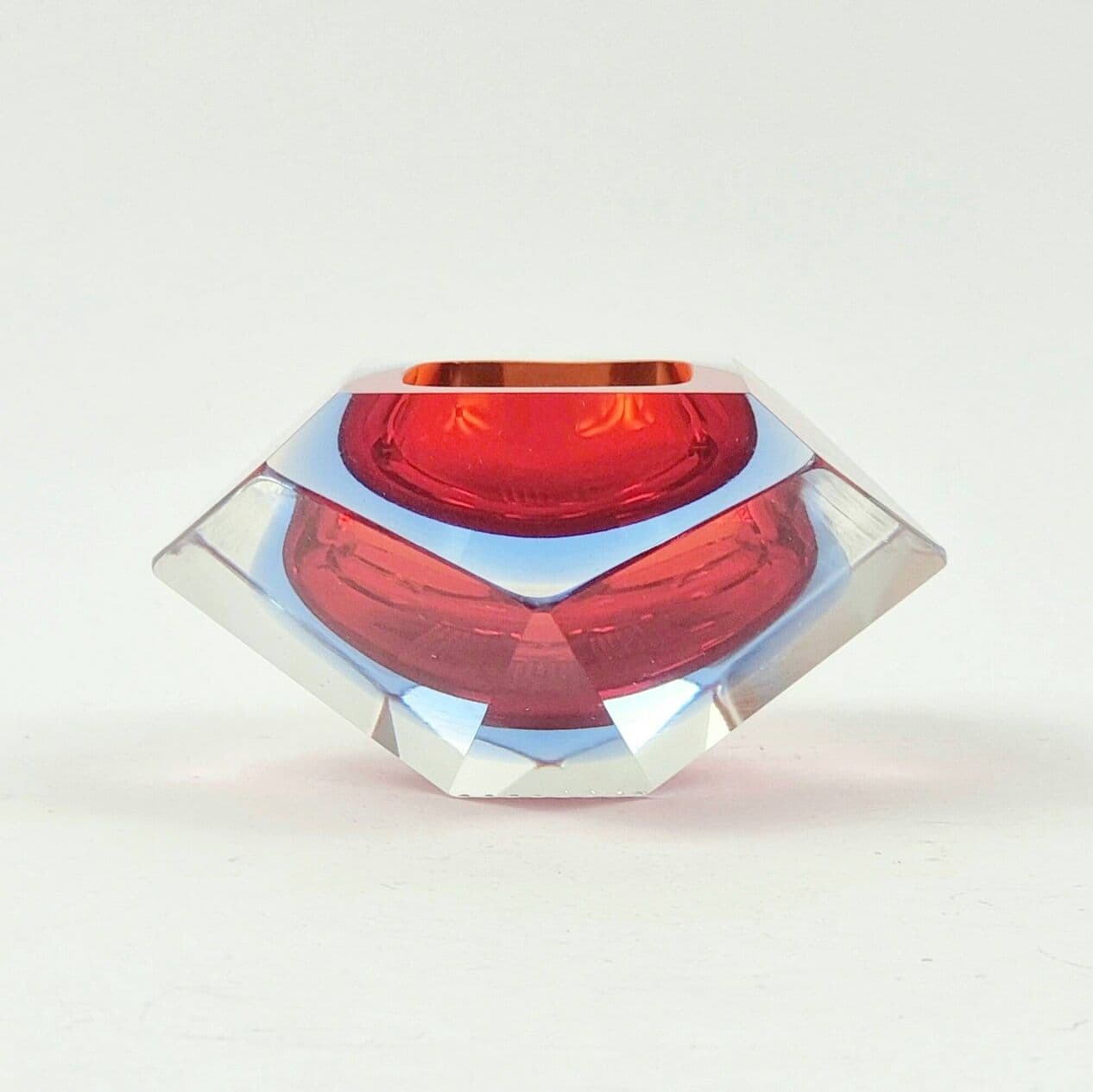 Diamond Ashtray, Murano glass red blue transparent, by F. Poli, Italy, 1960s. - 297044