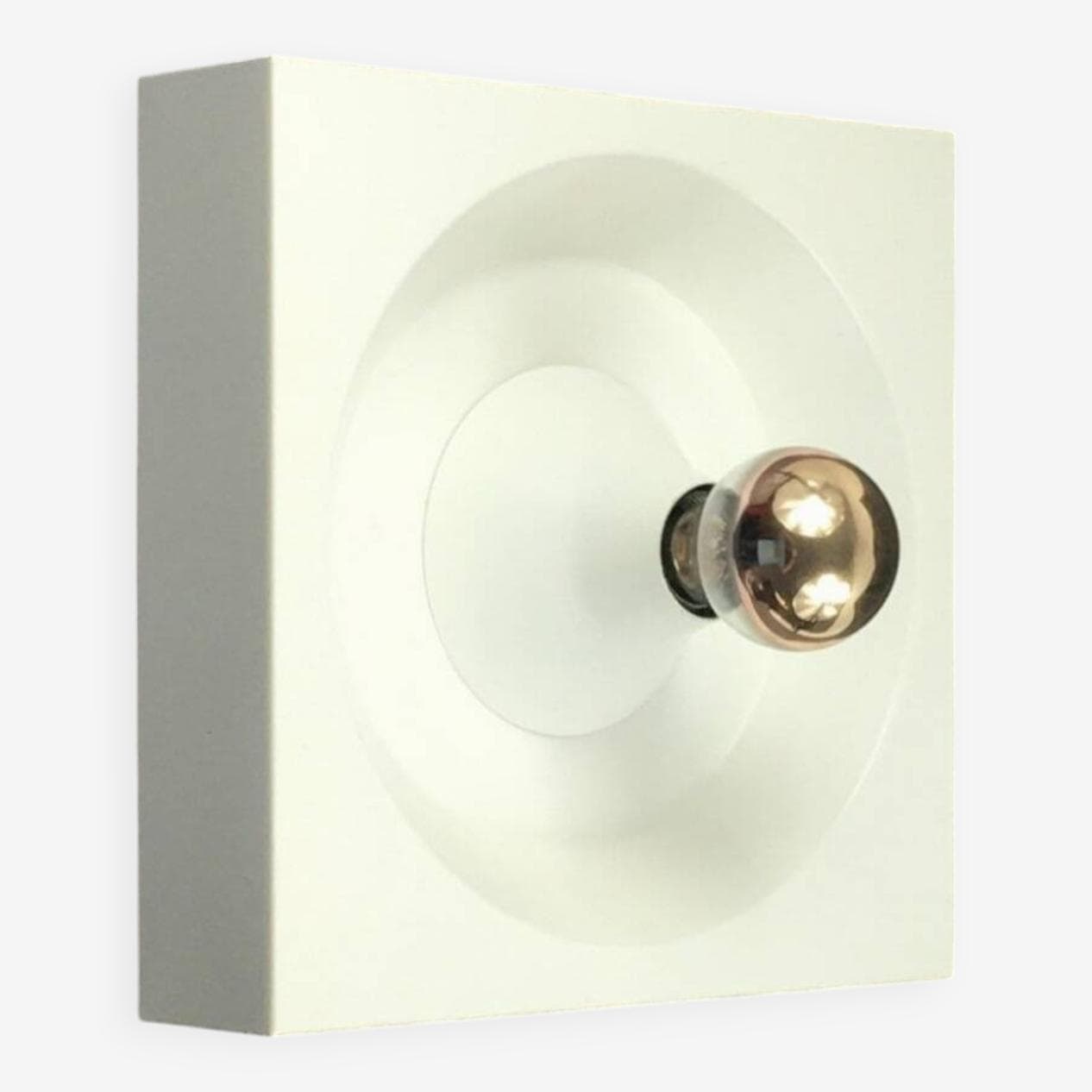 Wall light Space Age, white metal, by K. Hempel, Kaiser Leuchten, Germany, 1970s.