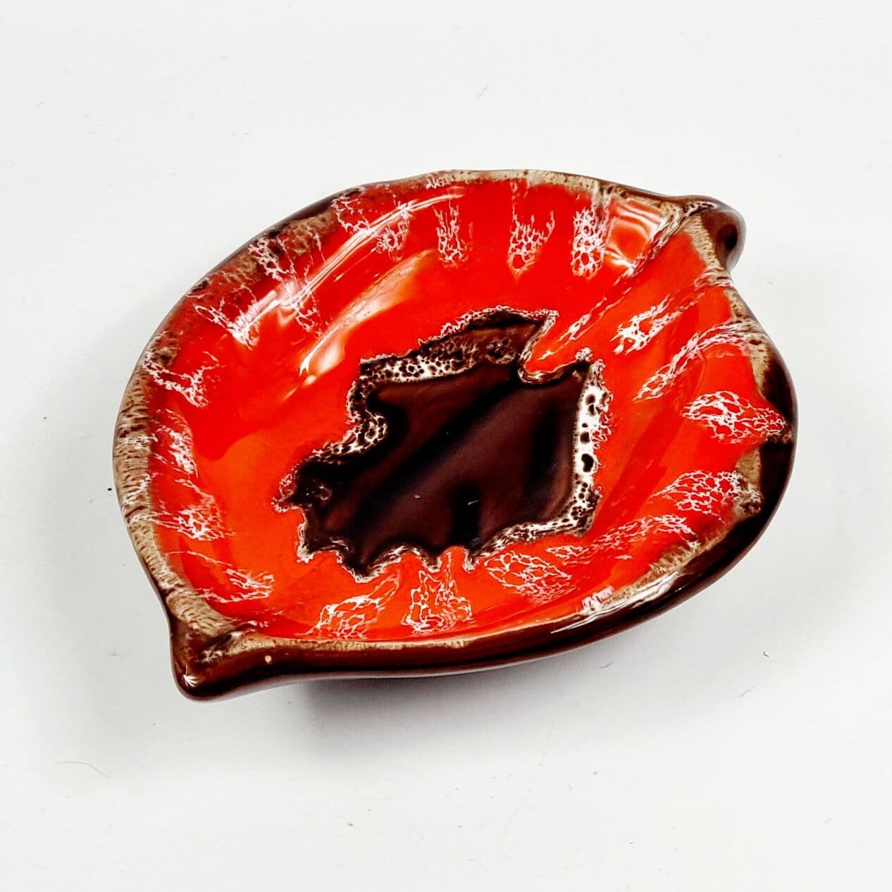 Decorative bowl Vallauris, red orange brown white beige, ceramics, France, 1960s. - 296106