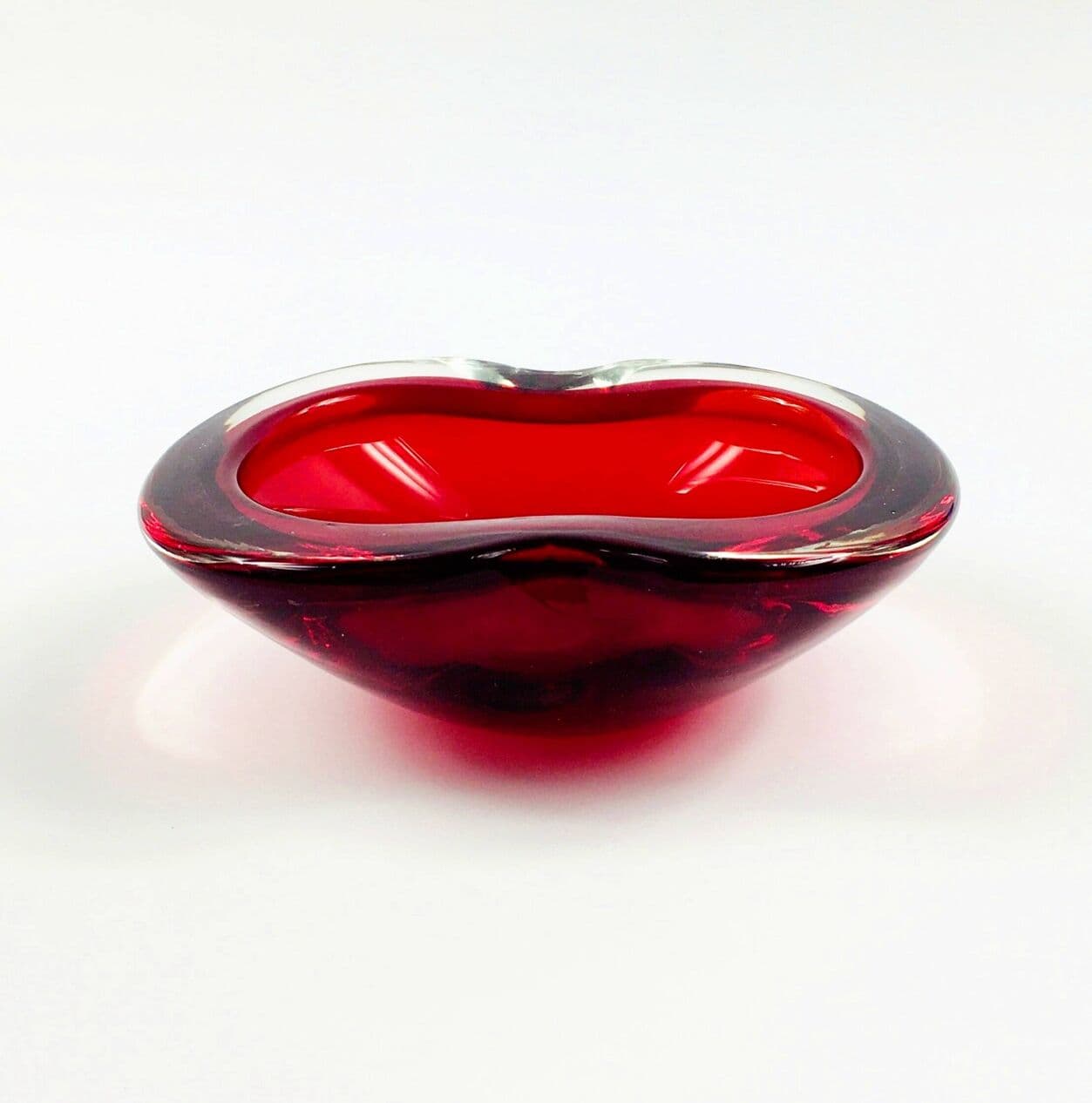 Bowl Sommerso Murano, red transparent, glass crystal, Italy, 1970s. - 296054
