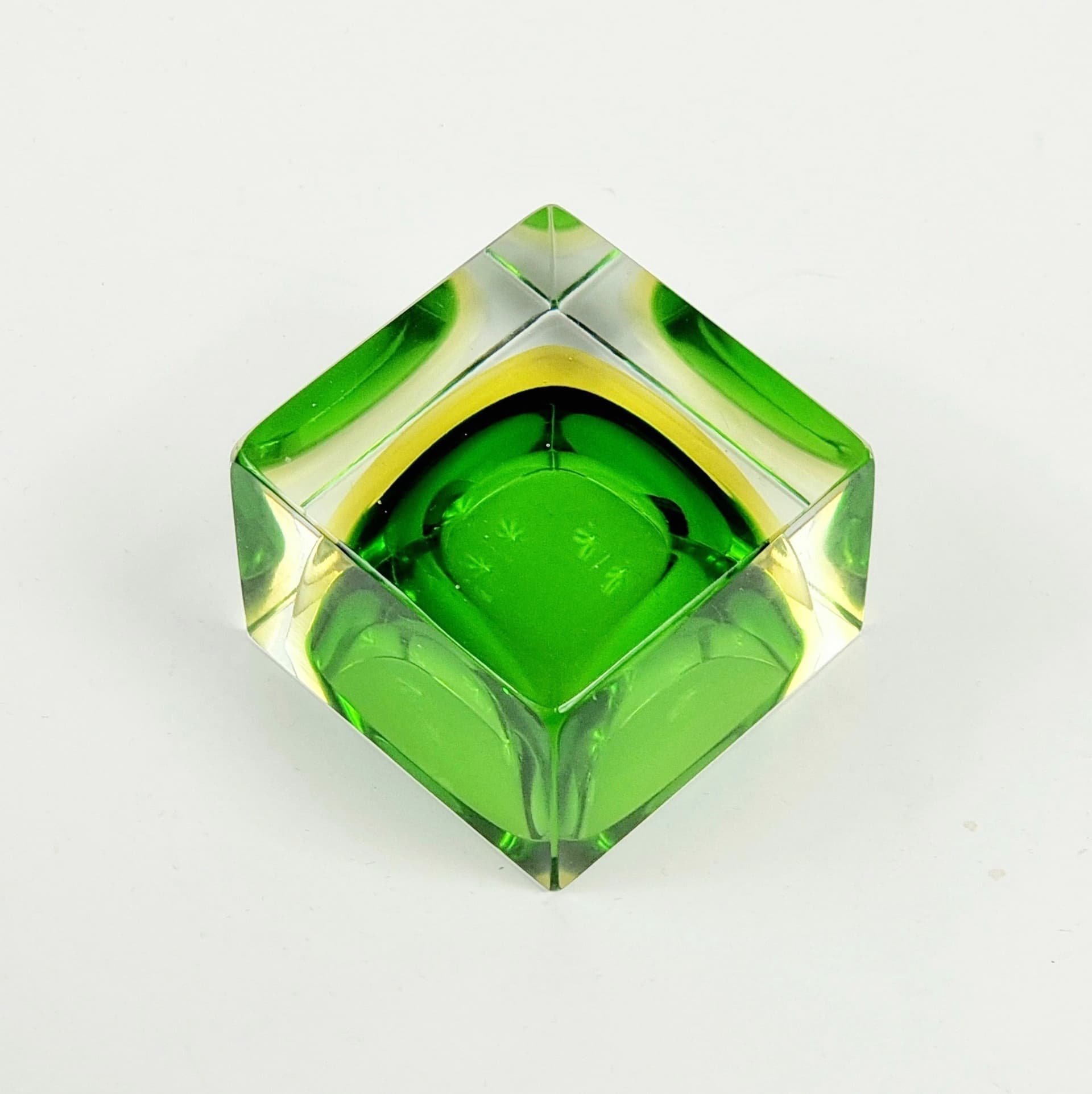 Ashtray Sommerso, green yellow transparent glass, by F. Poli, Seguso Vetri D'Arte, Italy, 1970s. - 303247