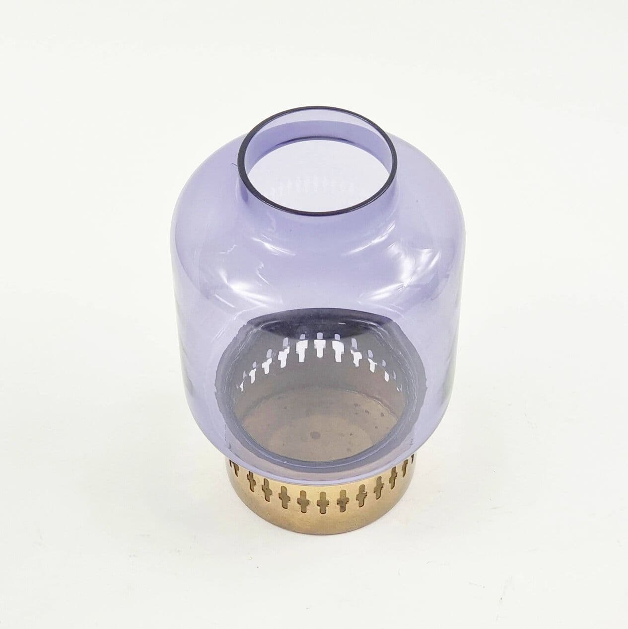 Świecznik, szkło fioletowe, mosiądz, proj. H.-A. Jakobsson, Szwecja, lata 60. - 295983