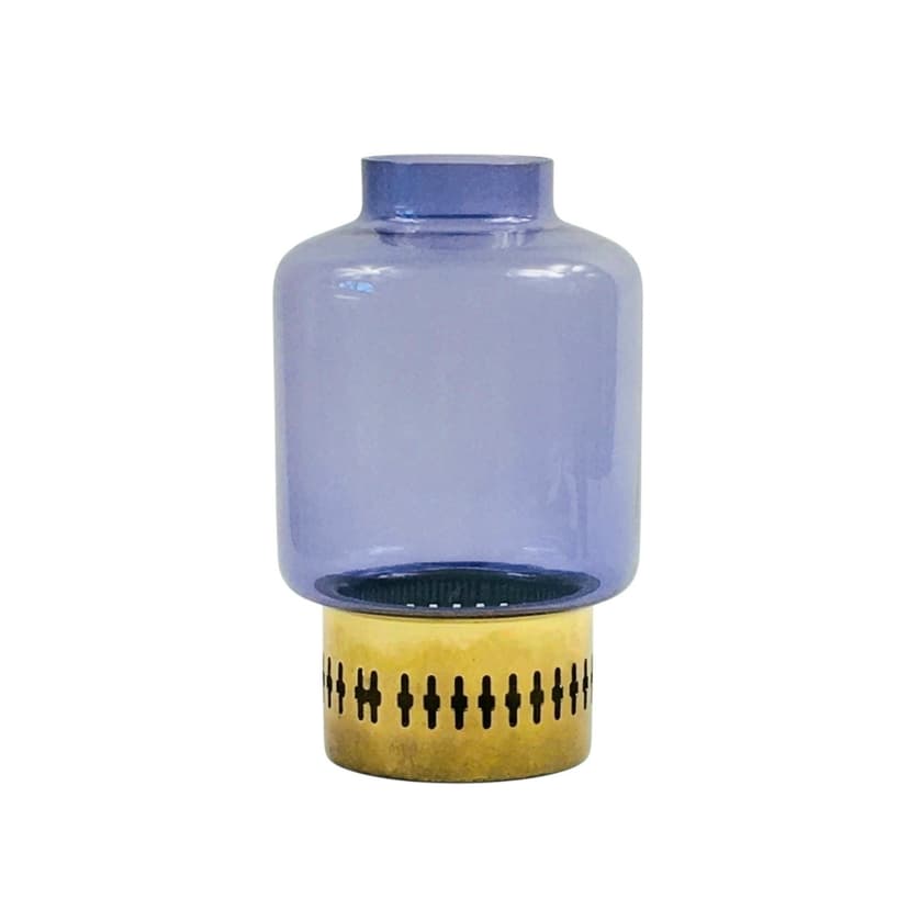 Świecznik, szkło fioletowe, mosiądz, proj. H.-A. Jakobsson, Szwecja, lata 60.