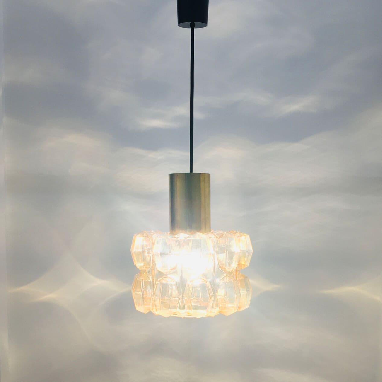 Lampa wisząca, szkło złote przezroczyste, mosiądz, proj. H. Tynell, Limburg, Niemcy, lata 60. - 295843