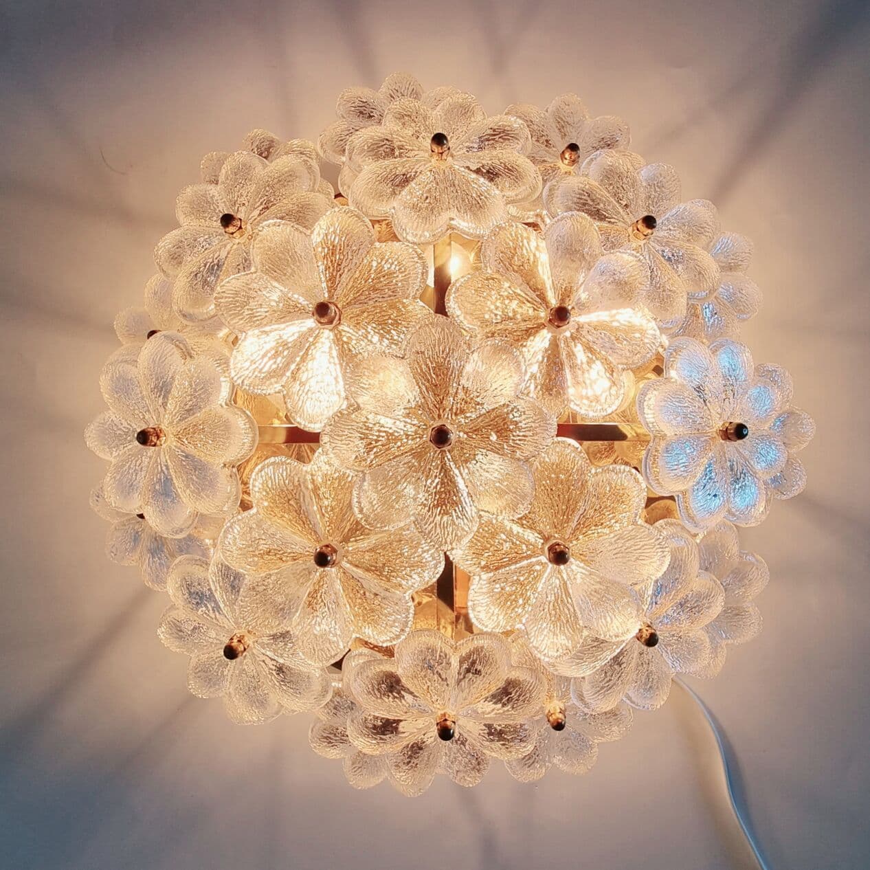 Lampa sufitowa kwiatowa, szkło Murano transparentne, kryształ, mosiądz złoty, Niemcy, lata 70. - 295815