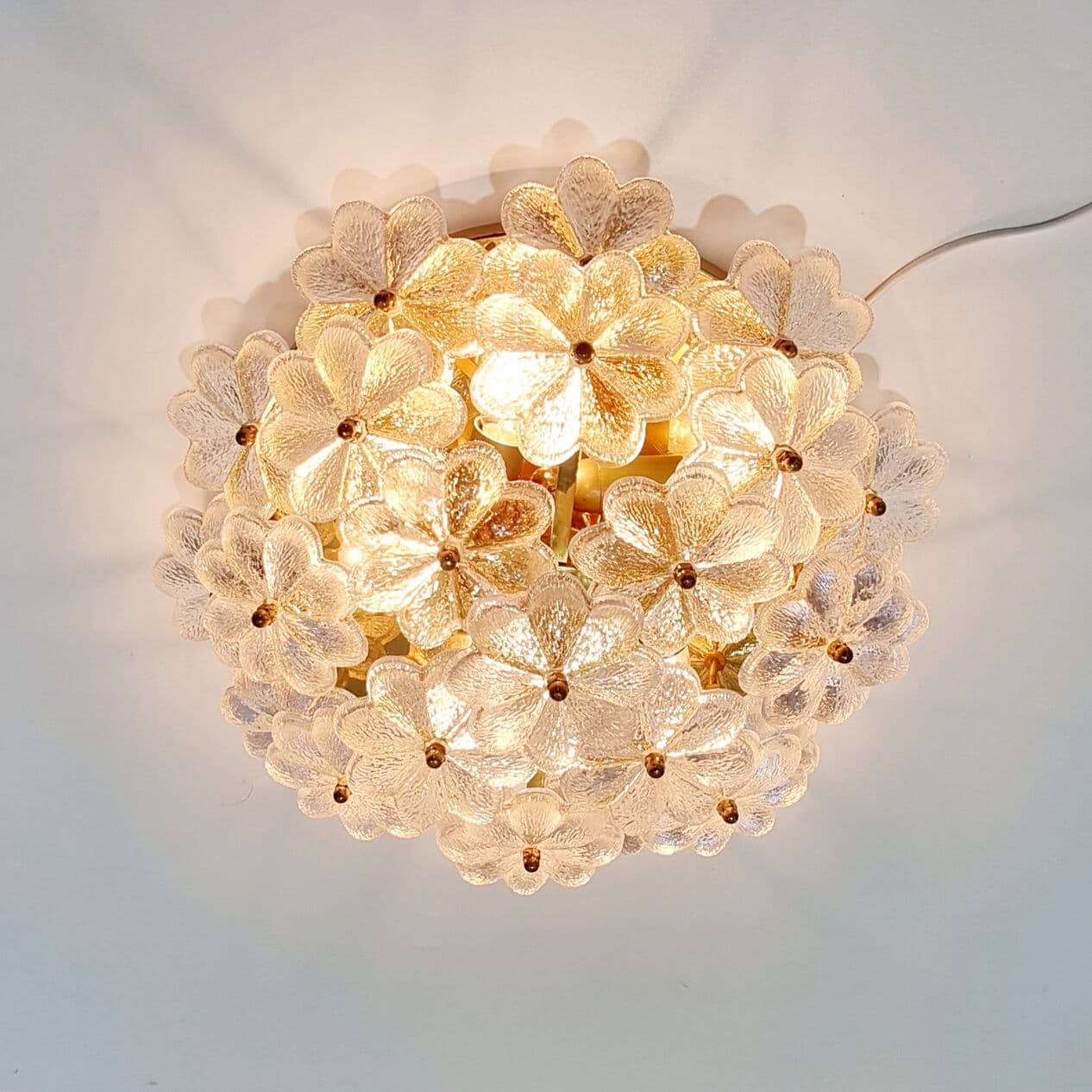 Lampa sufitowa kwiatowa, szkło Murano transparentne, kryształ, mosiądz złoty, Niemcy, lata 70. - 295812