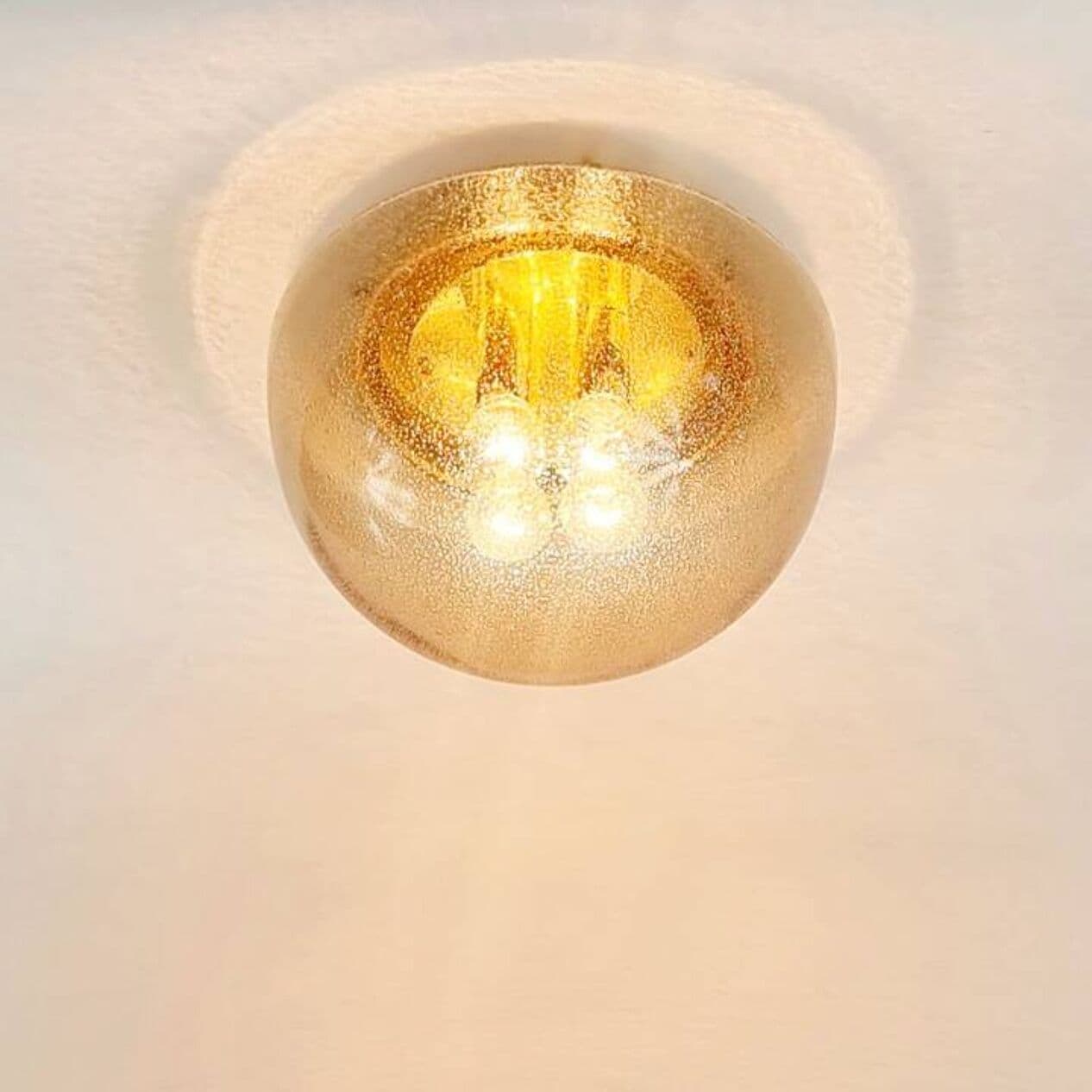 Lampa sufitowa Space Age, szkło brązowe, mosiądz złoty, Niemcy, lata 70. - 295389
