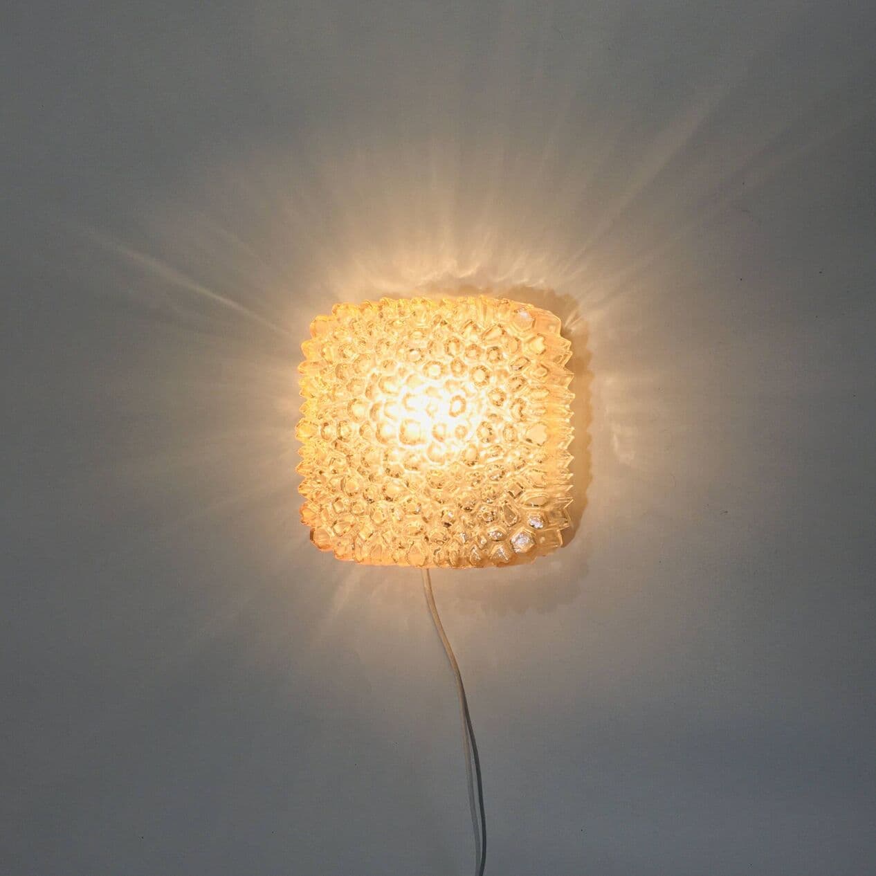 Lampa sufitowa, szkło złote transparentne, proj. H. Tynell, Limburg, Niemcy, lata 70. - 295360