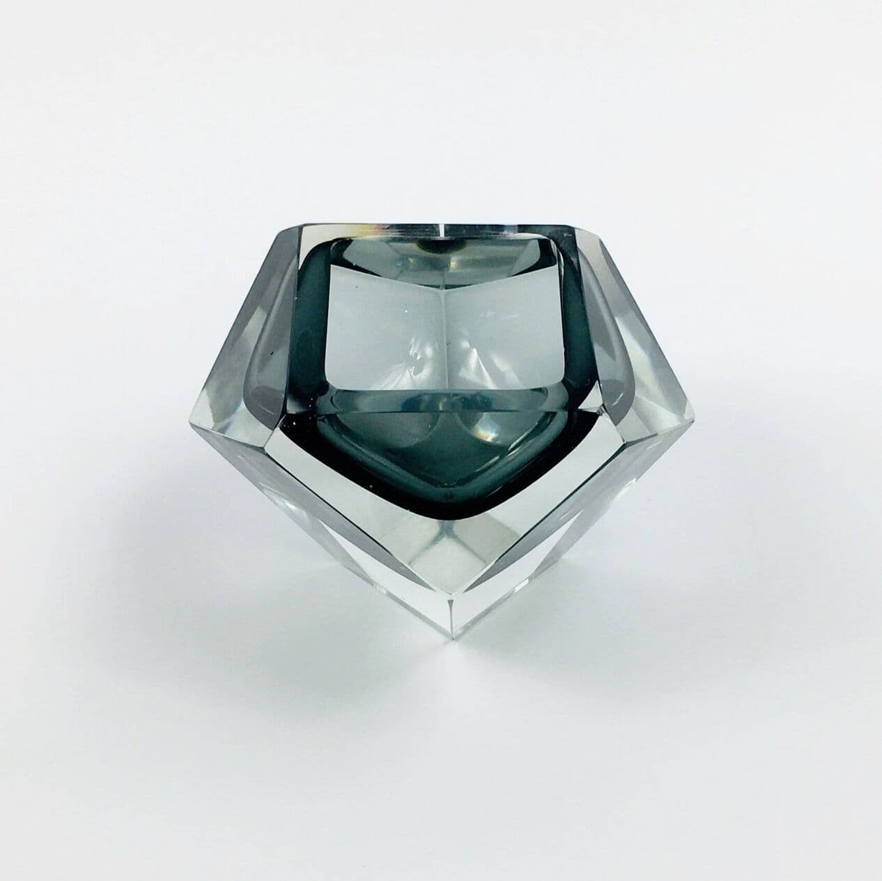 Ashtray Diamond-Shaped, grey and transparent crystal glass, by F. Poli, Italy, 1960s. - 295315