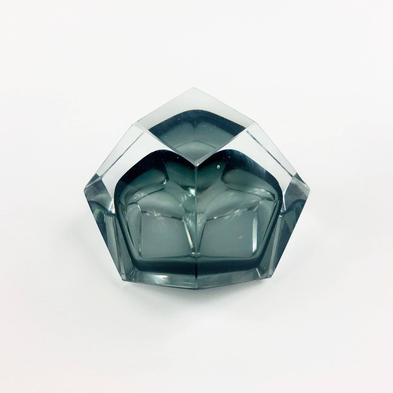 Ashtray Diamond-Shaped, grey and transparent crystal glass, by F. Poli, Italy, 1960s. - 295317