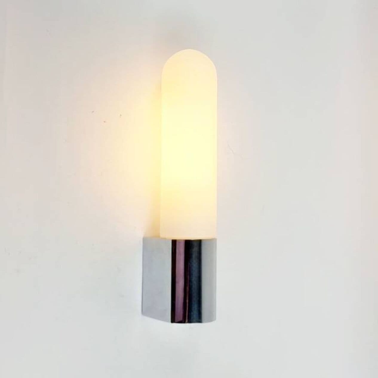 Kinkiet, opalowe szkło białe, chrom srebrny, Limburg, Niemcy, lata 70. - 295275