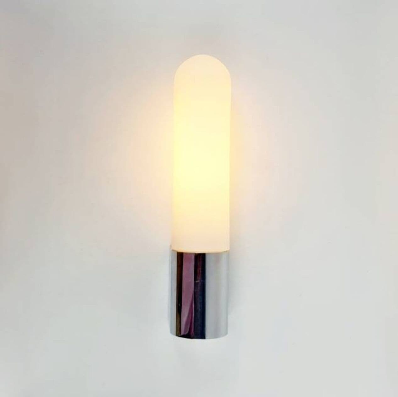 Kinkiet, opalowe szkło białe, chrom srebrny, Limburg, Niemcy, lata 70. - 295276