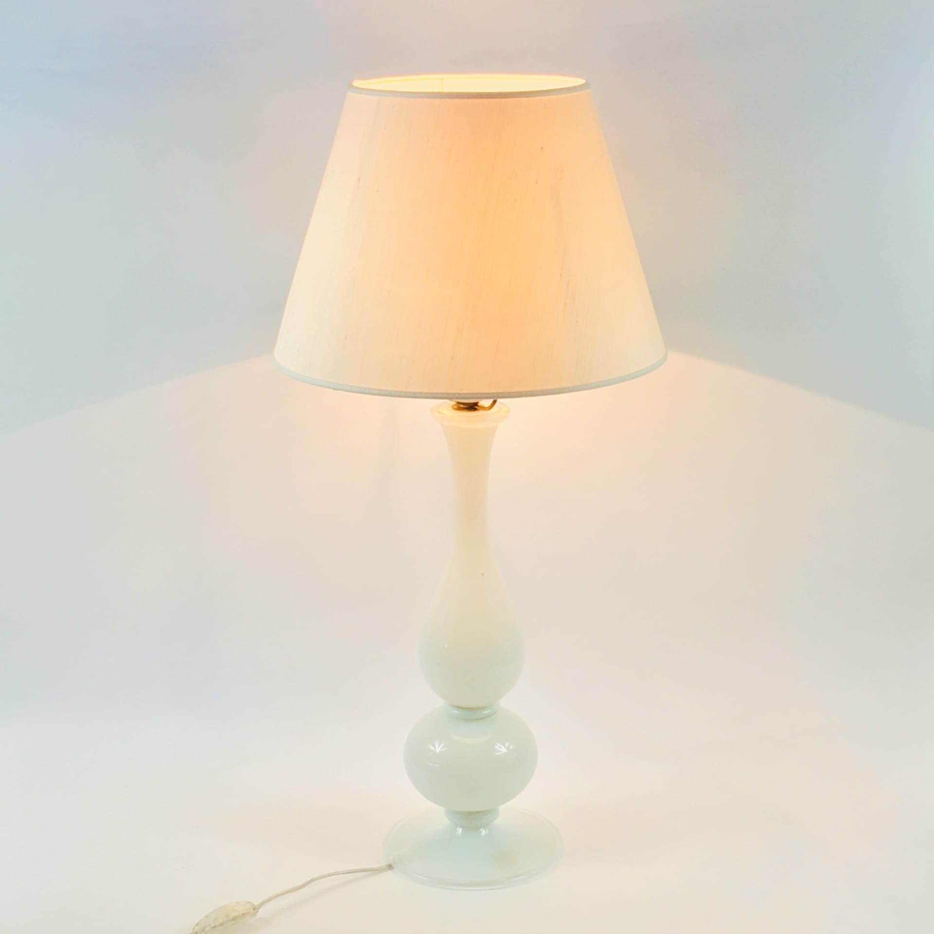 Lampa stołowa Murano, szkło białe, proj. Barovier & Toso, Włochy, lata 40./50. - 314257