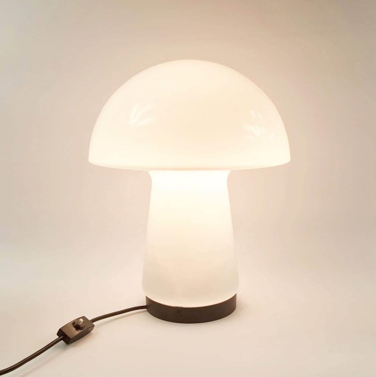 Lampa stołowa Space Age, biała, szkło, Limburg, Niemcy, lata 70. - 295155