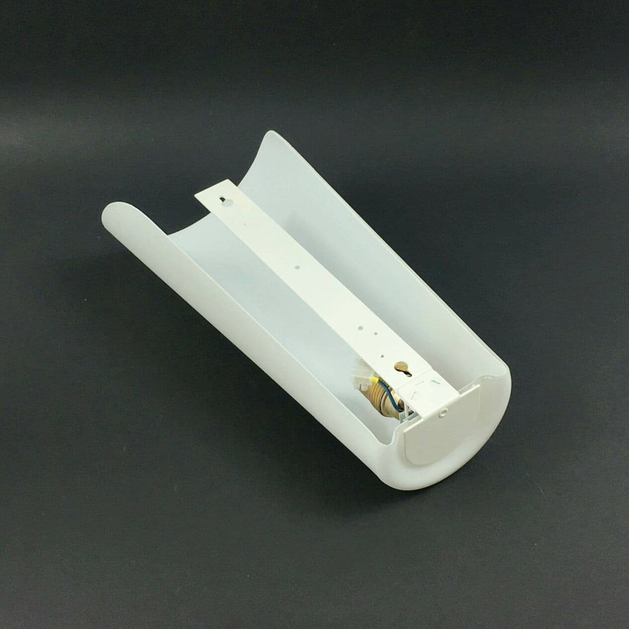 Para kinkietów Magna/2685, szkło opalowe białe, metal, proj. W. Wagenfeld, Peill & Putzler, Niemcy, lata 60. - 297136