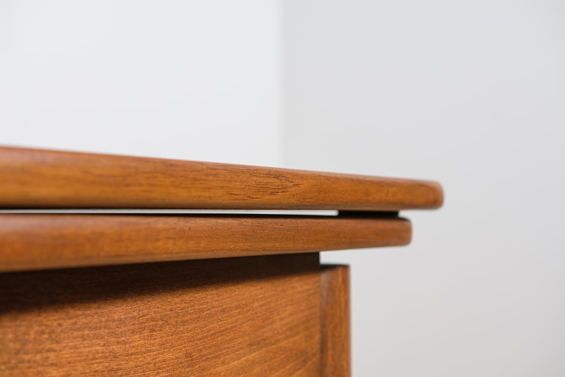 Stół rozkładany, teak brązowy czerwony, Dania, lata 60. - 297293