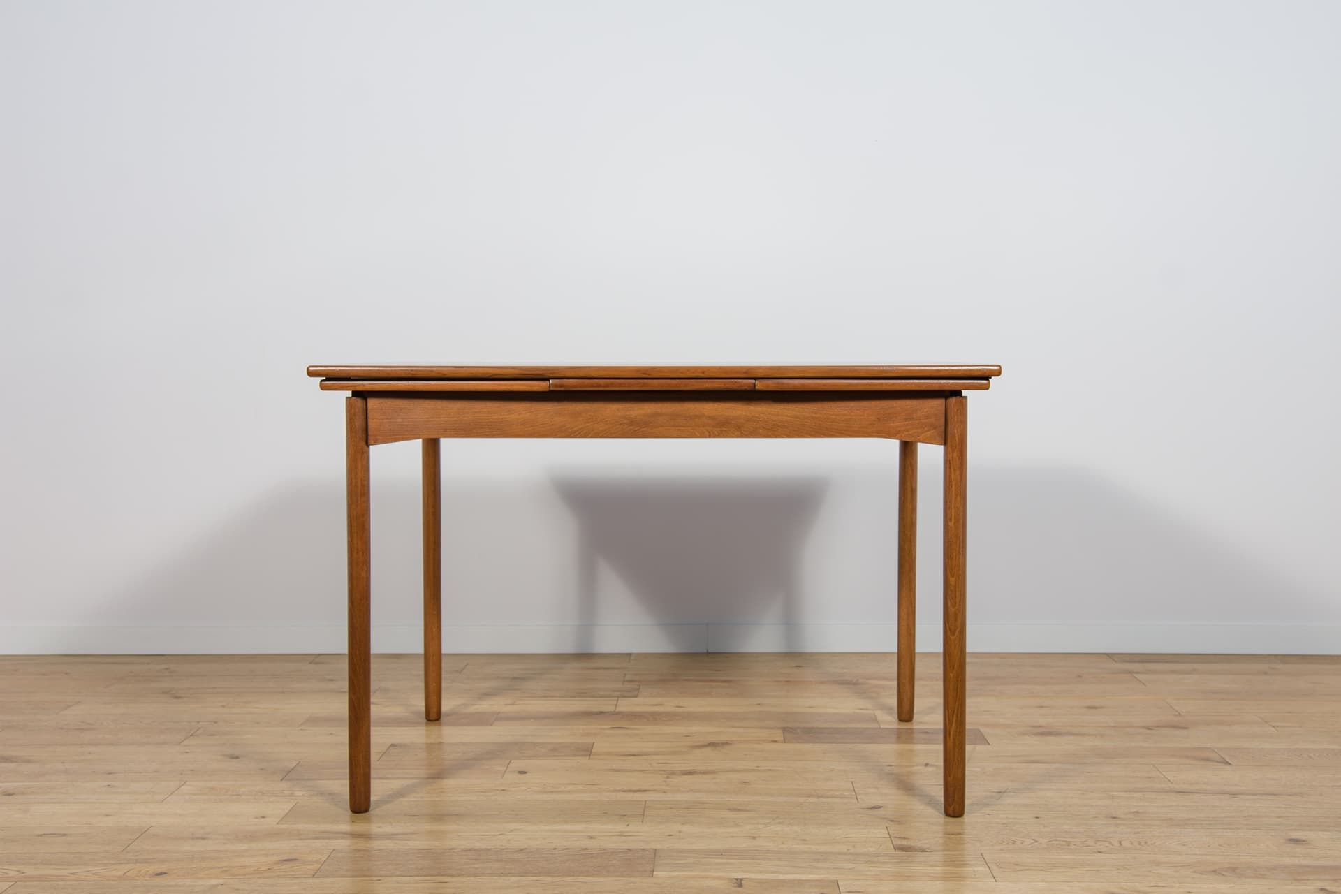 Stół rozkładany, teak brązowy czerwony, Dania, lata 60. - 297284