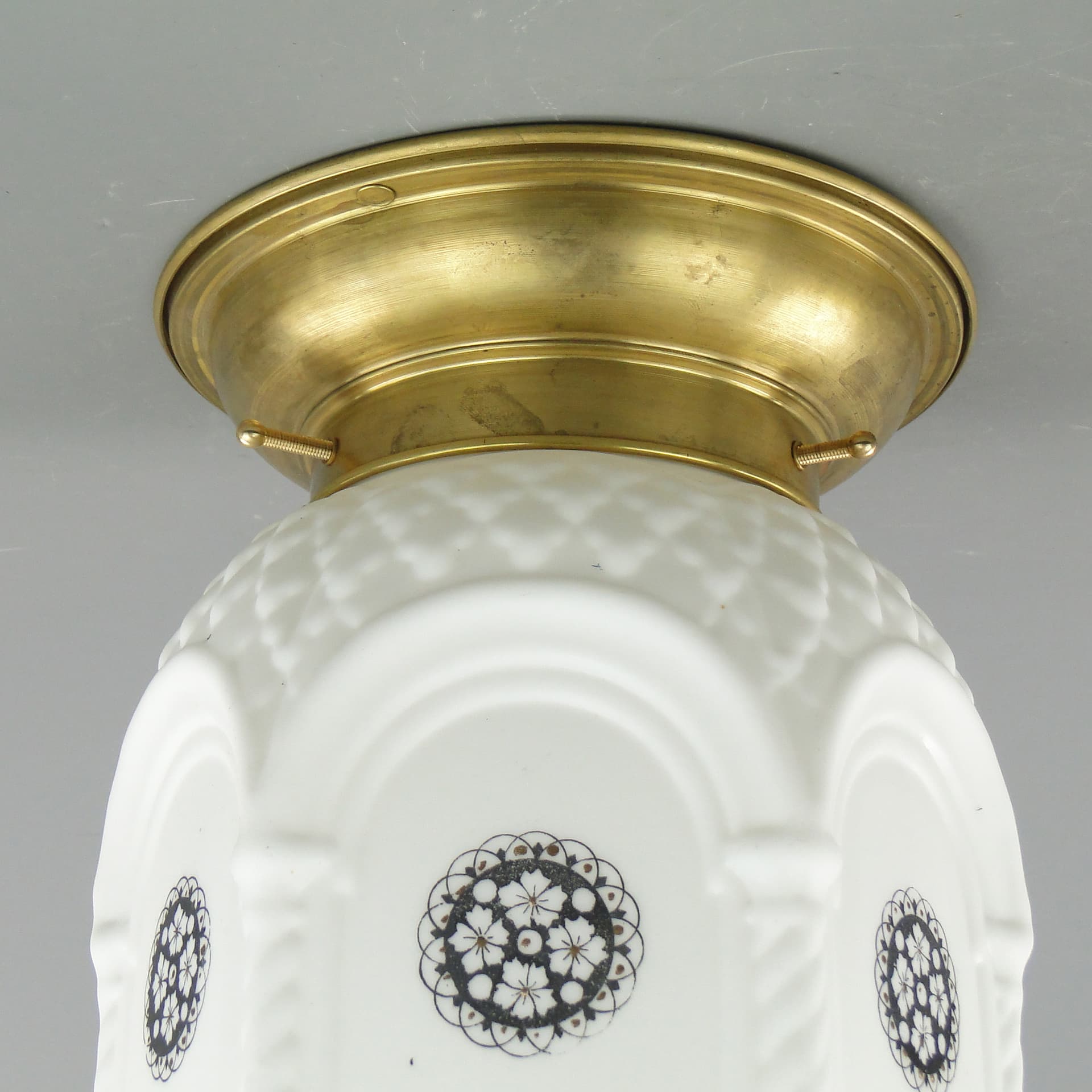 Plafon Art Deco, biały czarny, mosiądz szkło, Polska, lata 20. - 297781