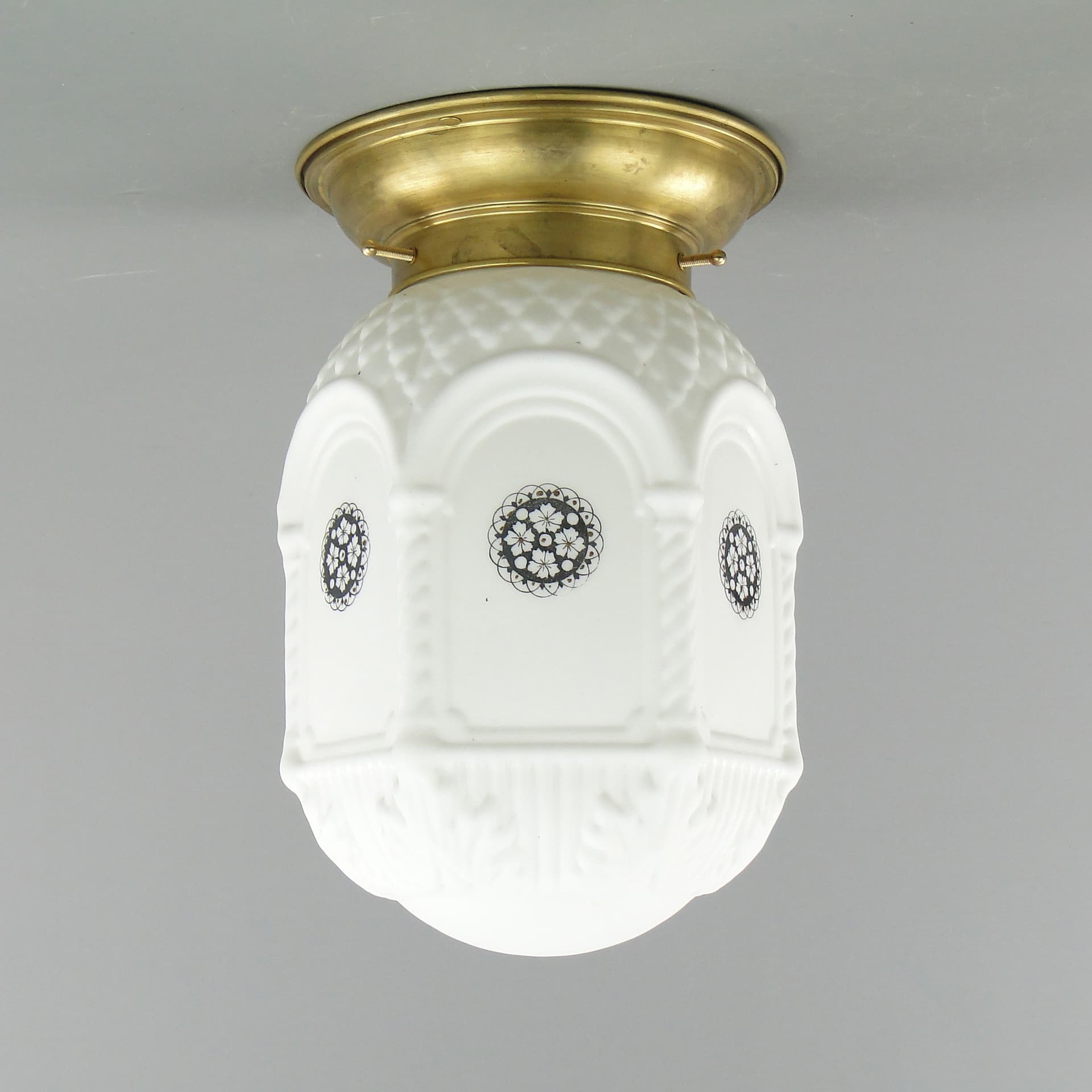 Plafon Art Deco, biały czarny, mosiądz szkło, Polska, lata 20. - 297784