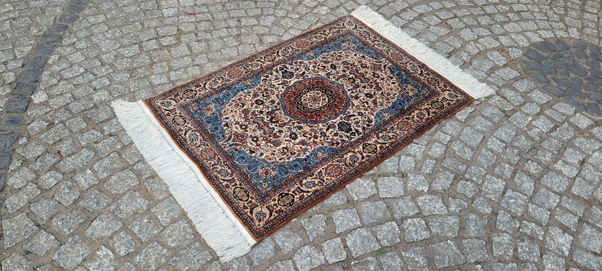 Dywan Isfahan 112x64 cm, jedwab beżowy czerwony niebieski, Iran - 297797