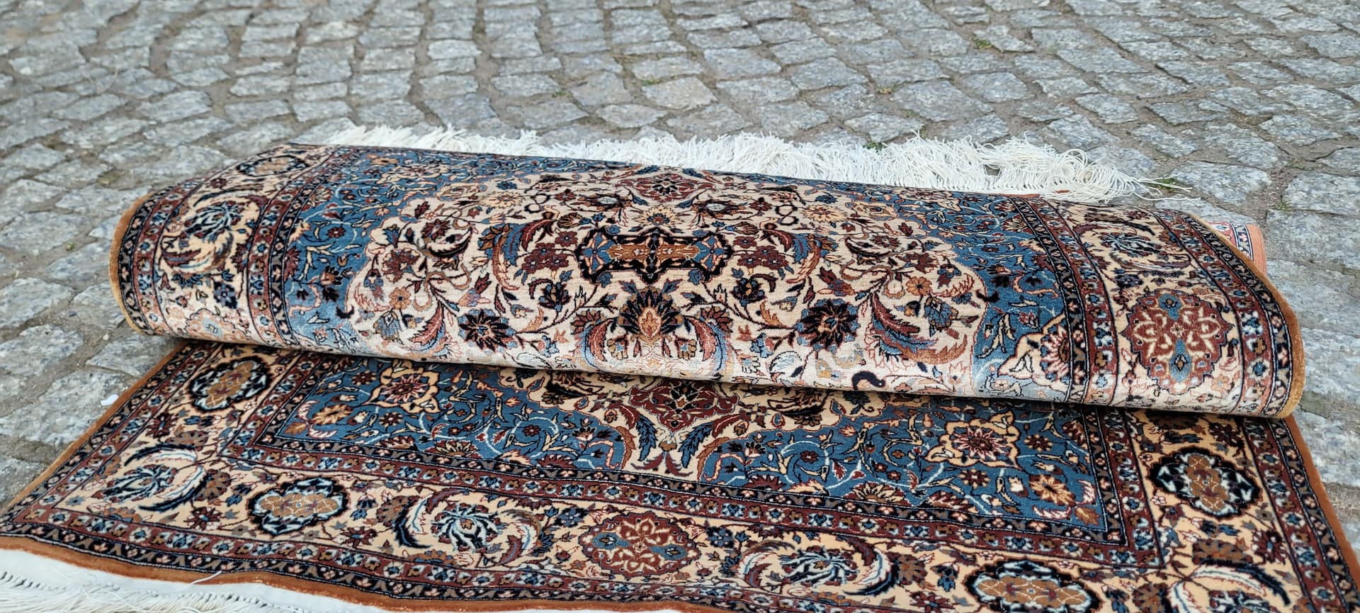 Dywan Isfahan 112x64 cm, jedwab beżowy czerwony niebieski, Iran - 297790