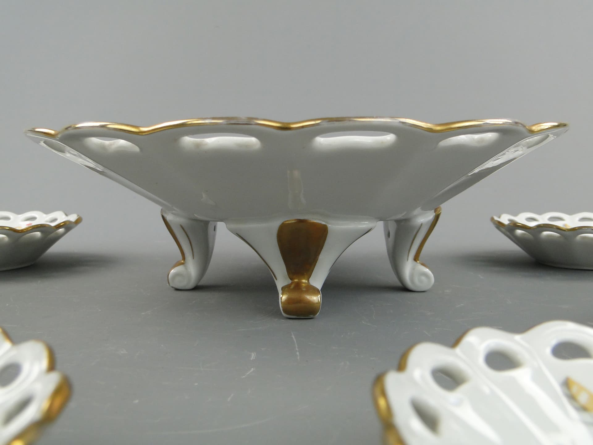 Zestaw naczyń do konfitur, porcelana biała, Ćmielów, Polska, lata 30. - 297876