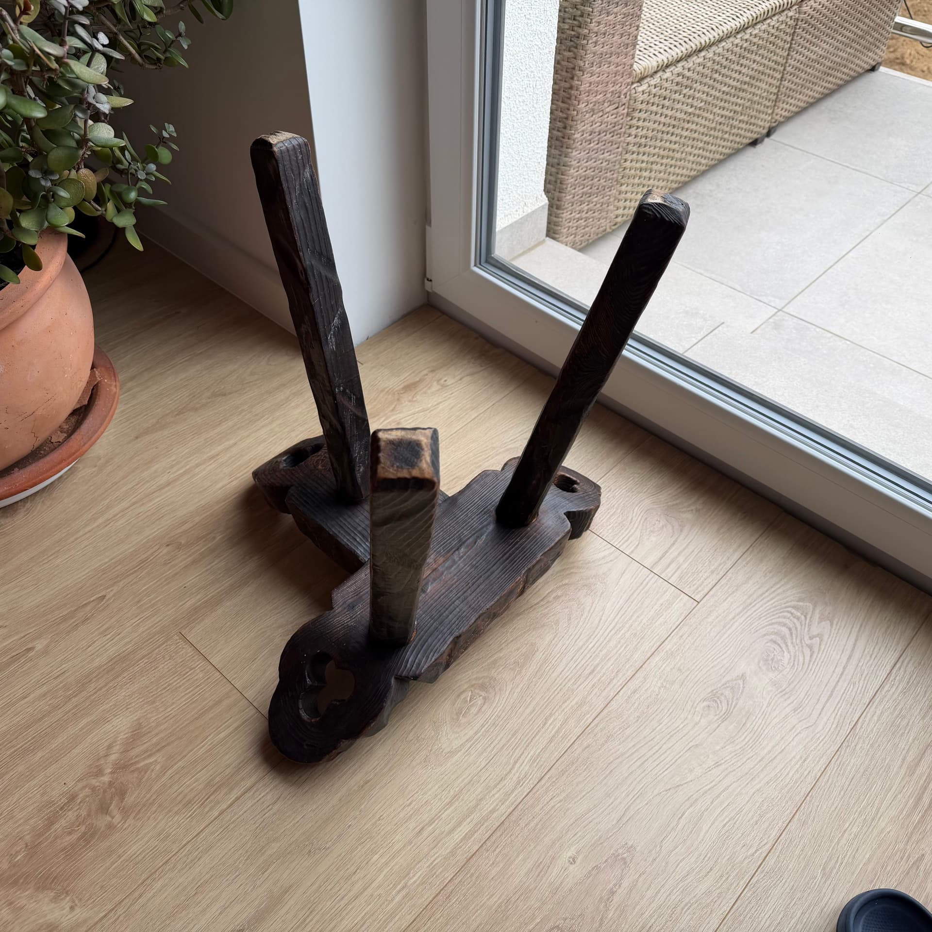 Brutalist stool, black brown wood, Spain, 1960s. - 298331