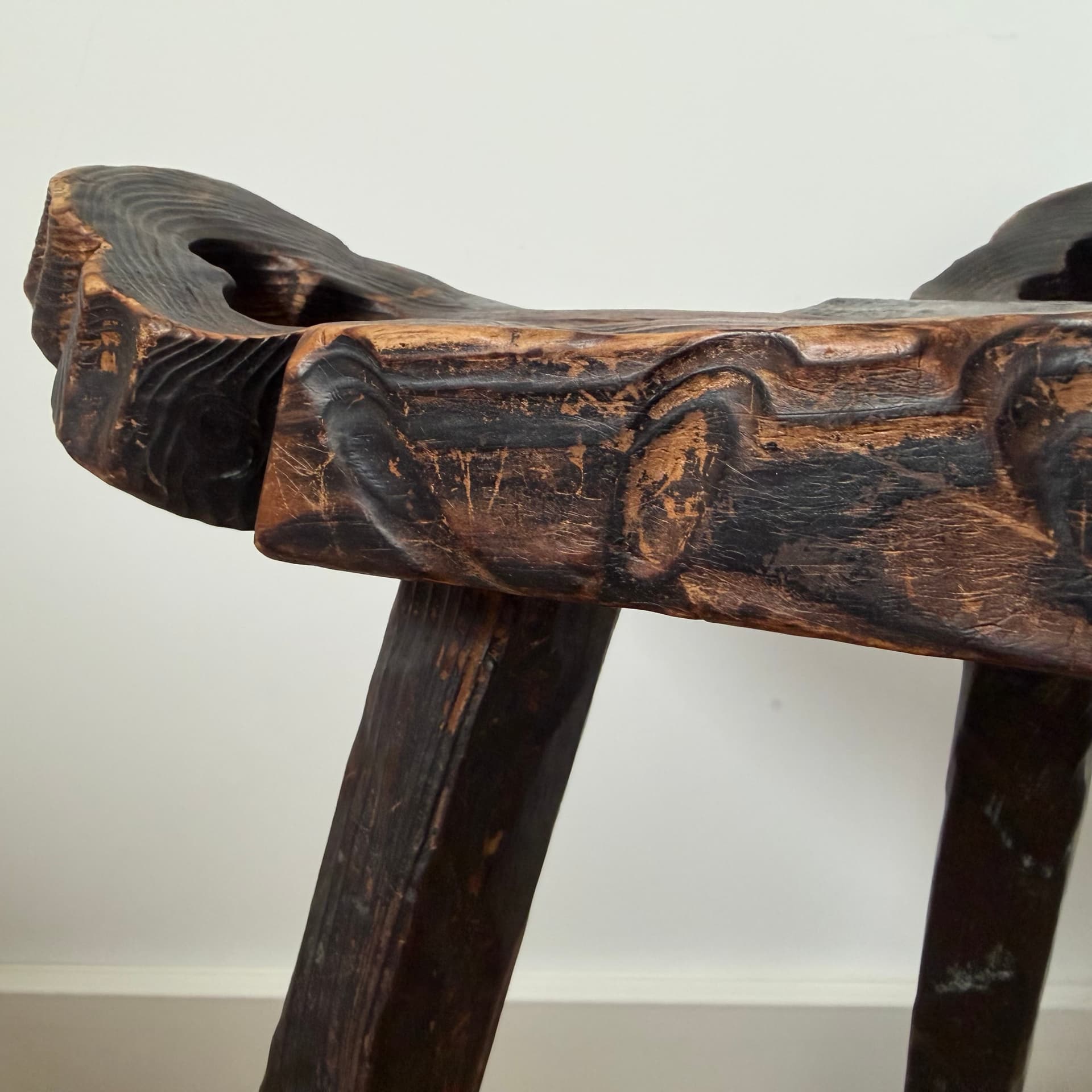 Brutalist stool, black brown wood, Spain, 1960s. - 298327