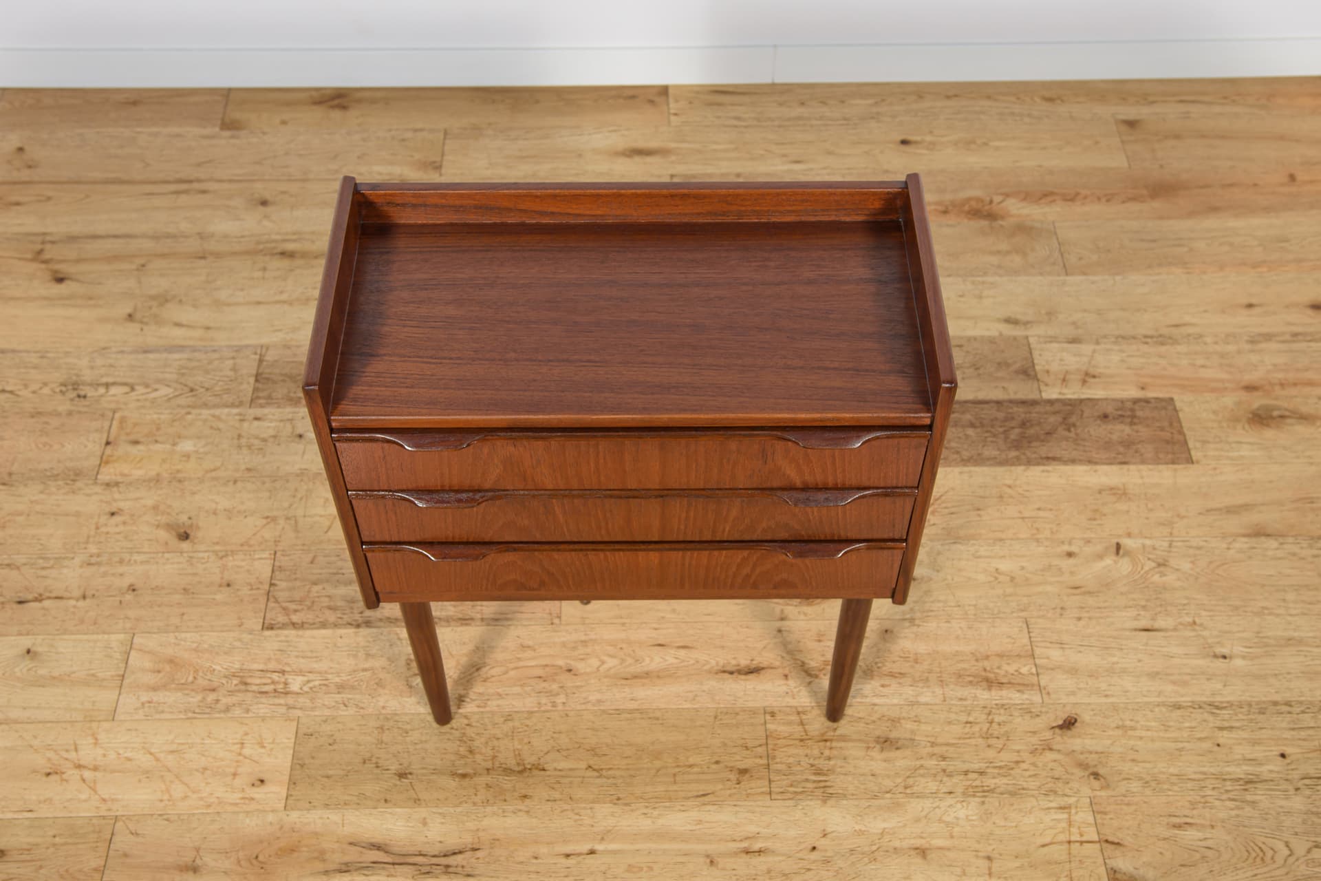 Komoda mała, teak brązowy, proj. H. Jørgensen, Fredericia, Dania, lata 60. - 298350