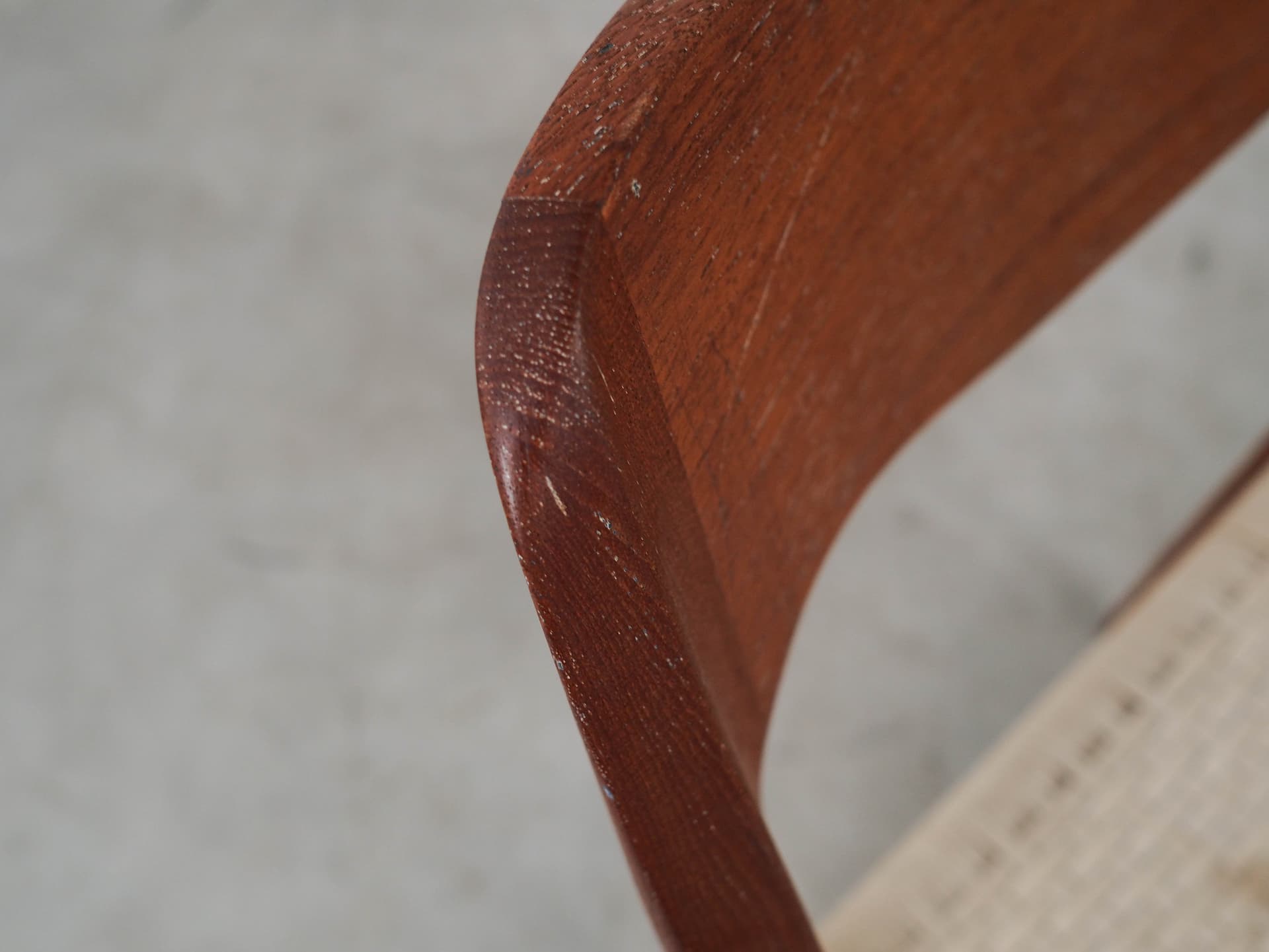 Krzesło, brązowy teak, sznurek beżowy, proj. N. O. Møller, Dania, lata 60. - 298414