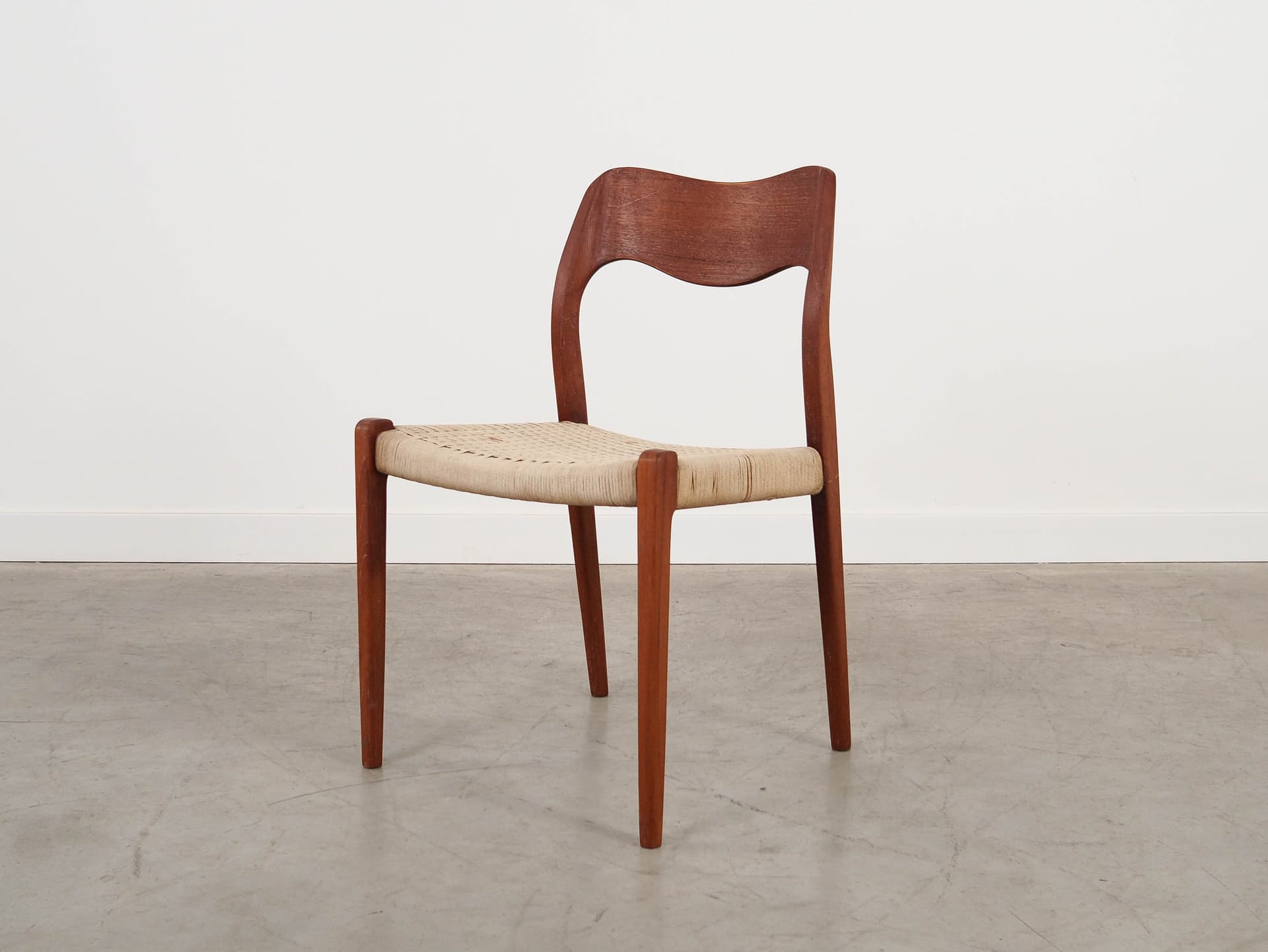 Krzesło, brązowy teak, sznurek beżowy, proj. N. O. Møller, Dania, lata 60. - 298409